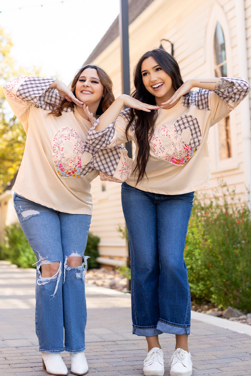 Beige Flower Patch Graphic Exposed Seam Wide Sleeve Top