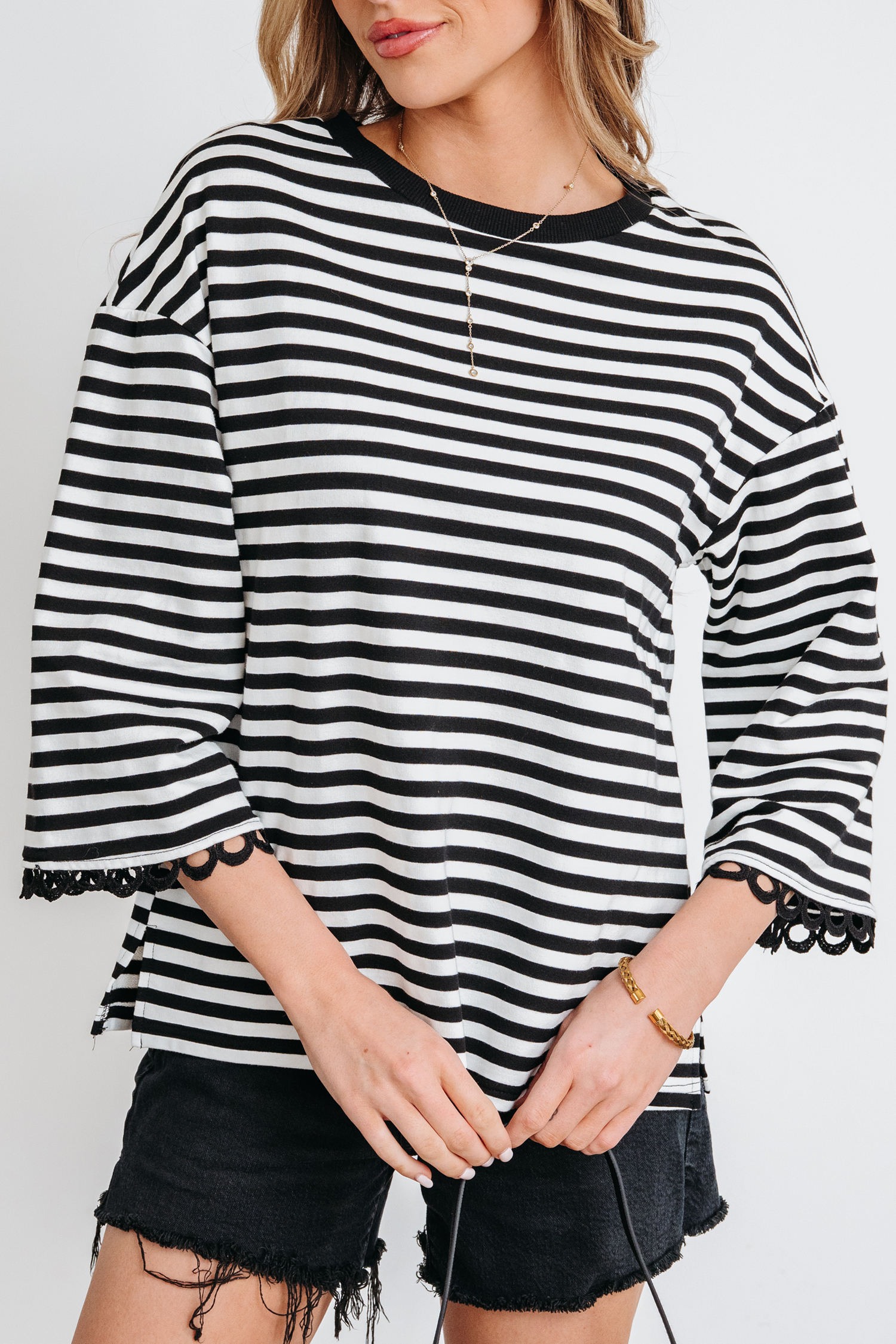 Racing Red Striped Print Drop Shoulder Lace Trim Bracelet Sleeve Loose Top