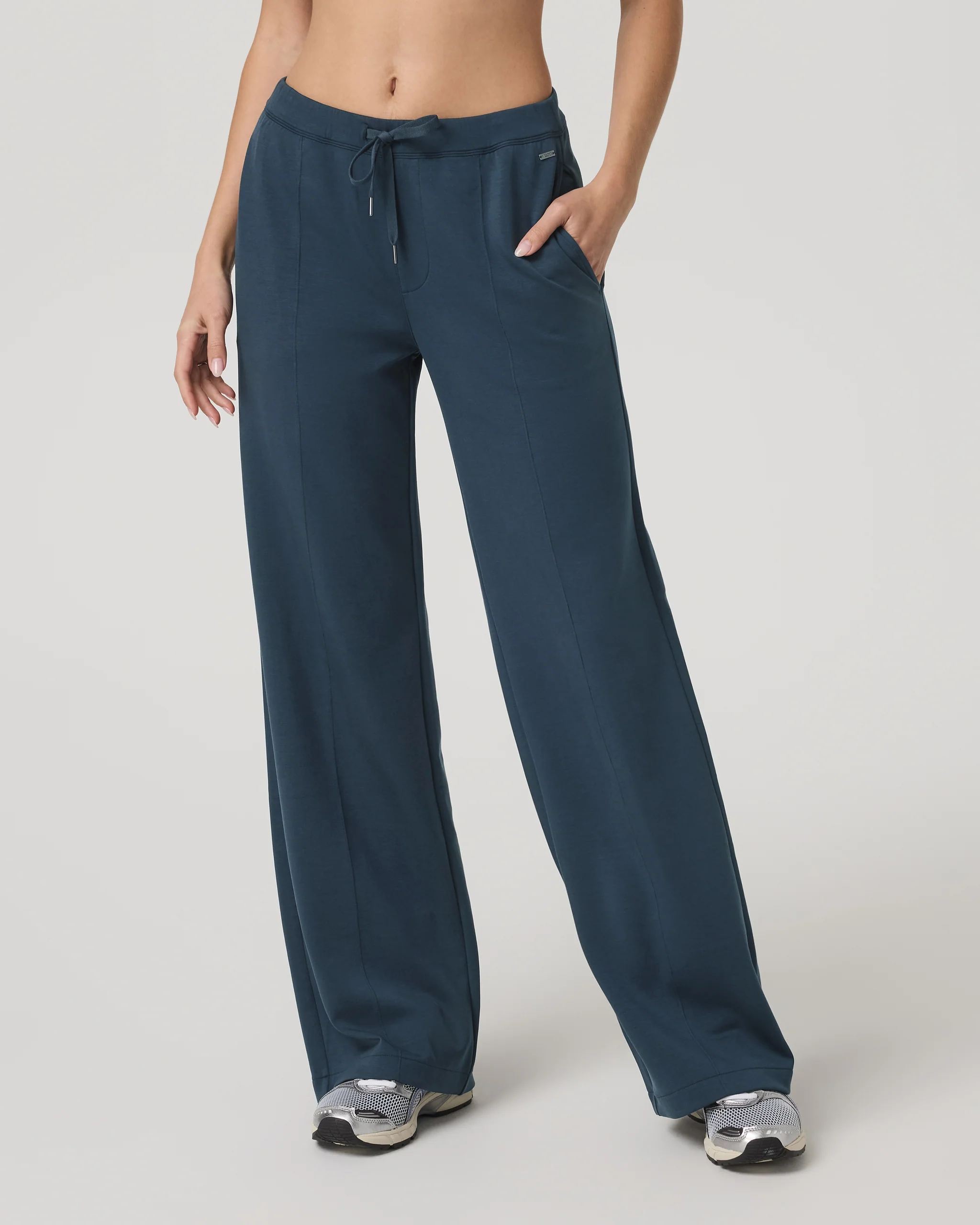 Compose Wideleg Pant - Vuori Warehouse Sale​