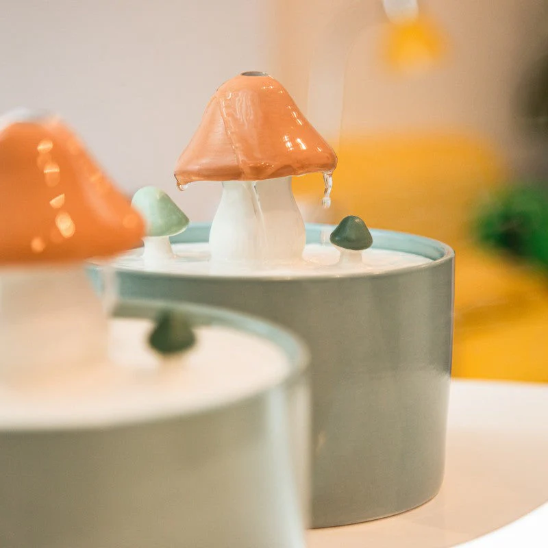 61oz / 1.8L Mushroom Cat Water Fountain