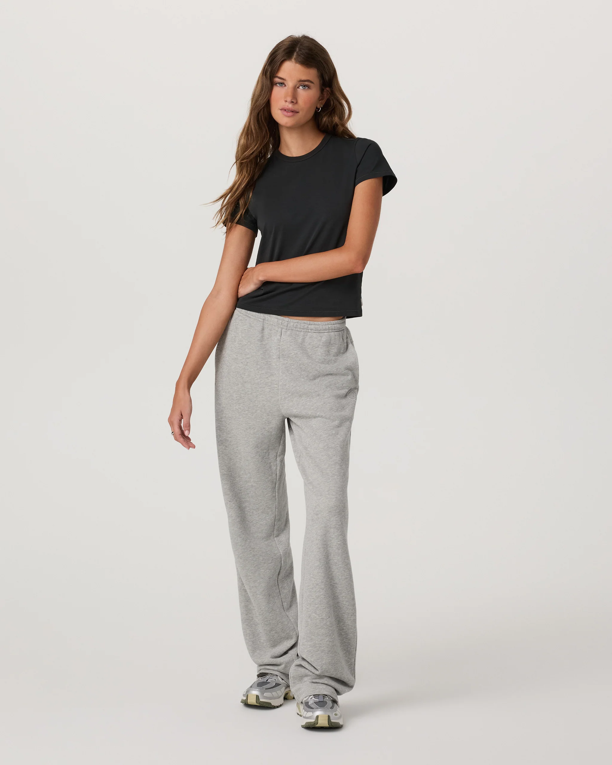 Short Sleeve Feather Classic Tee - Vuori Warehouse Sale​