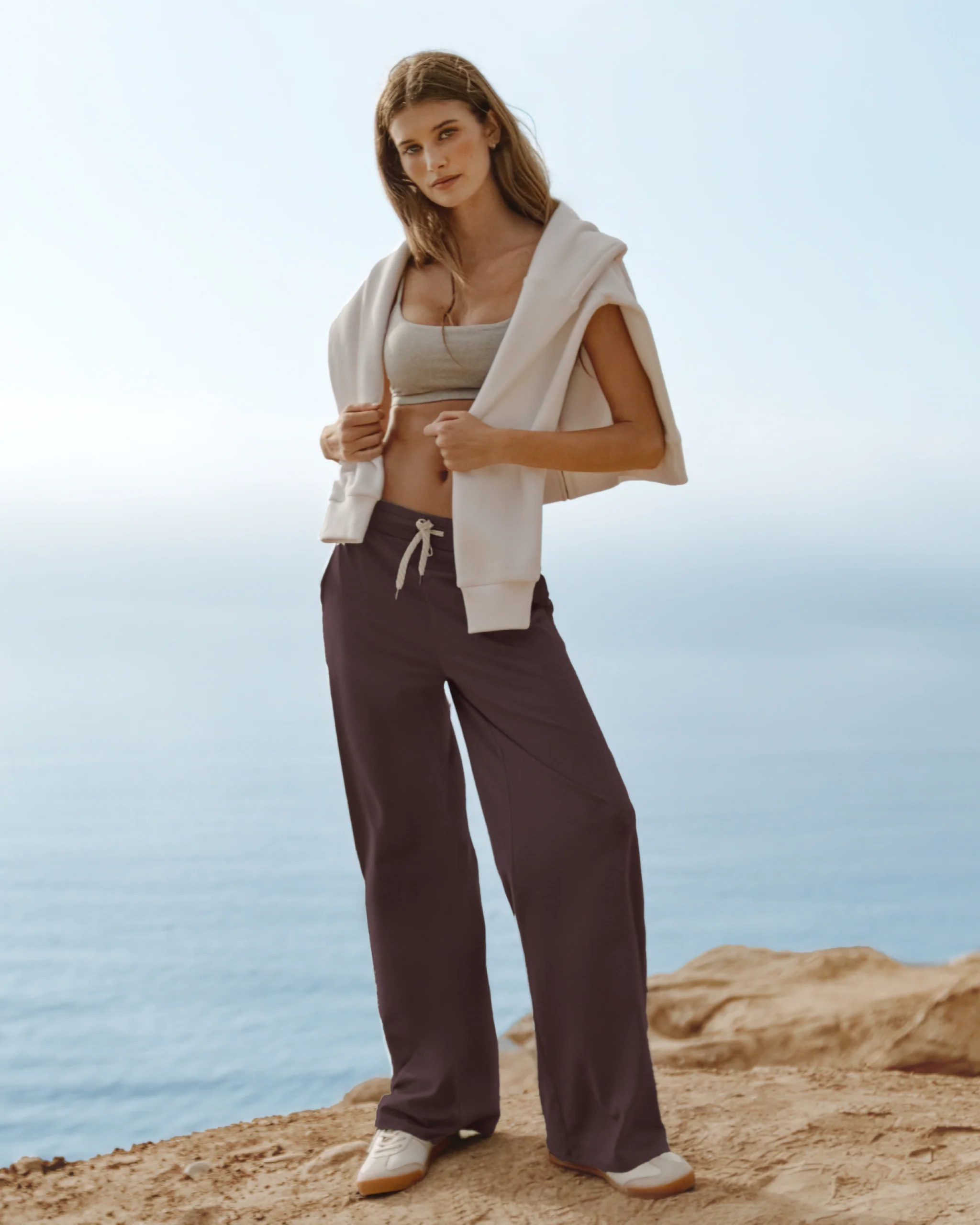 Halo Essential Wideleg Pant - Vuori Warehouse Sale​