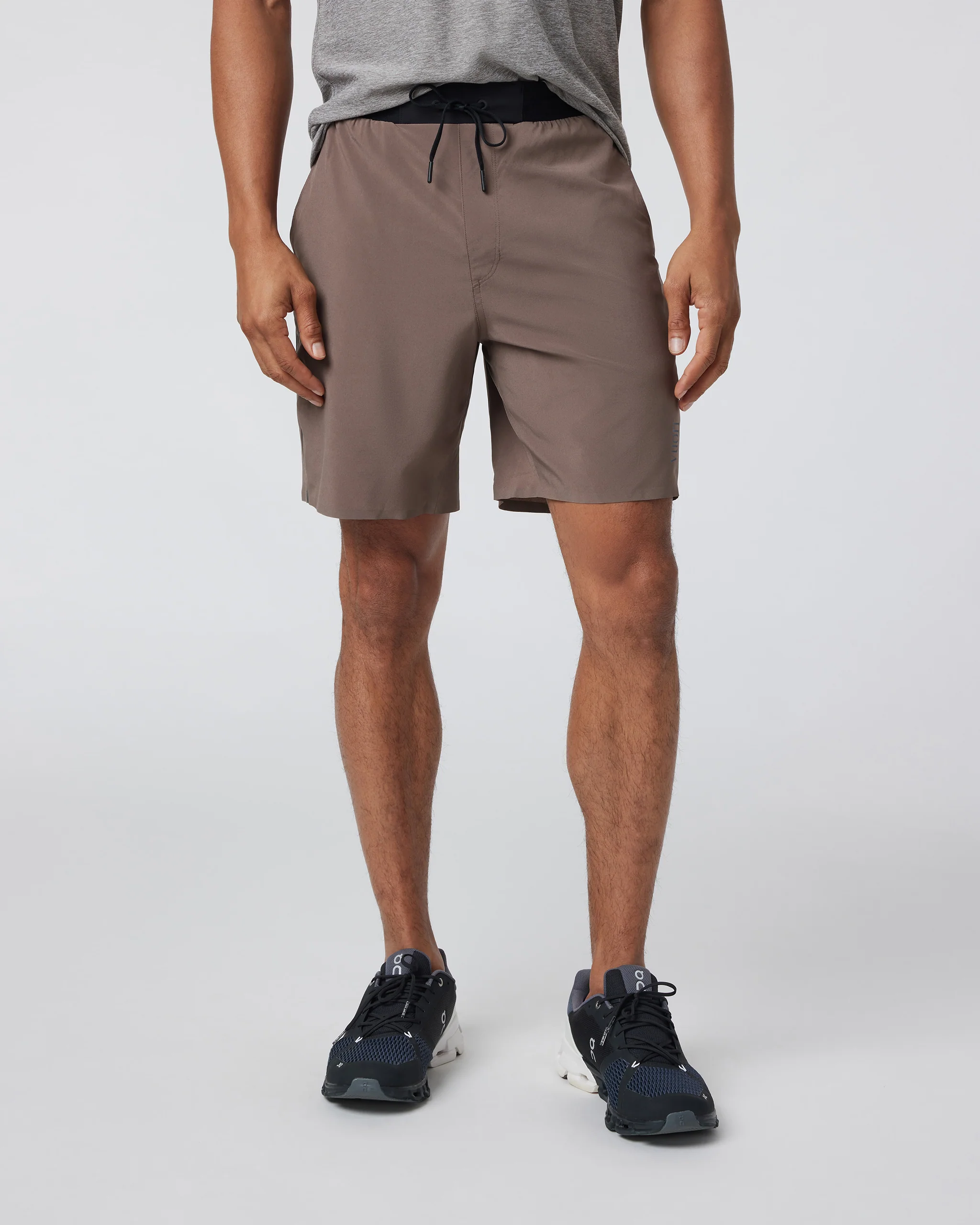 Domain Performance Short - Vuori Warehouse Sale​