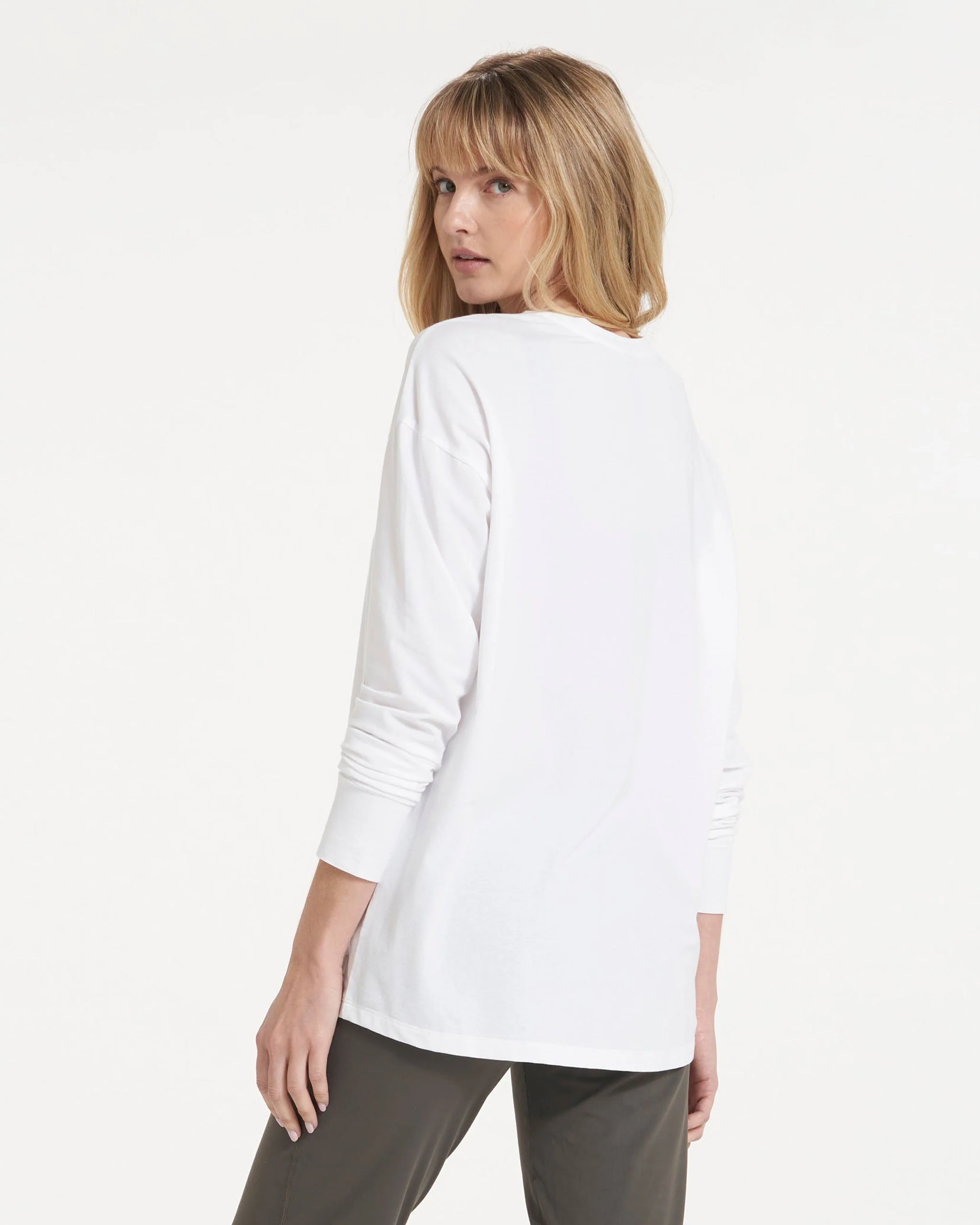 Long-Sleeve Feather Tee - Vuori Warehouse Sale​