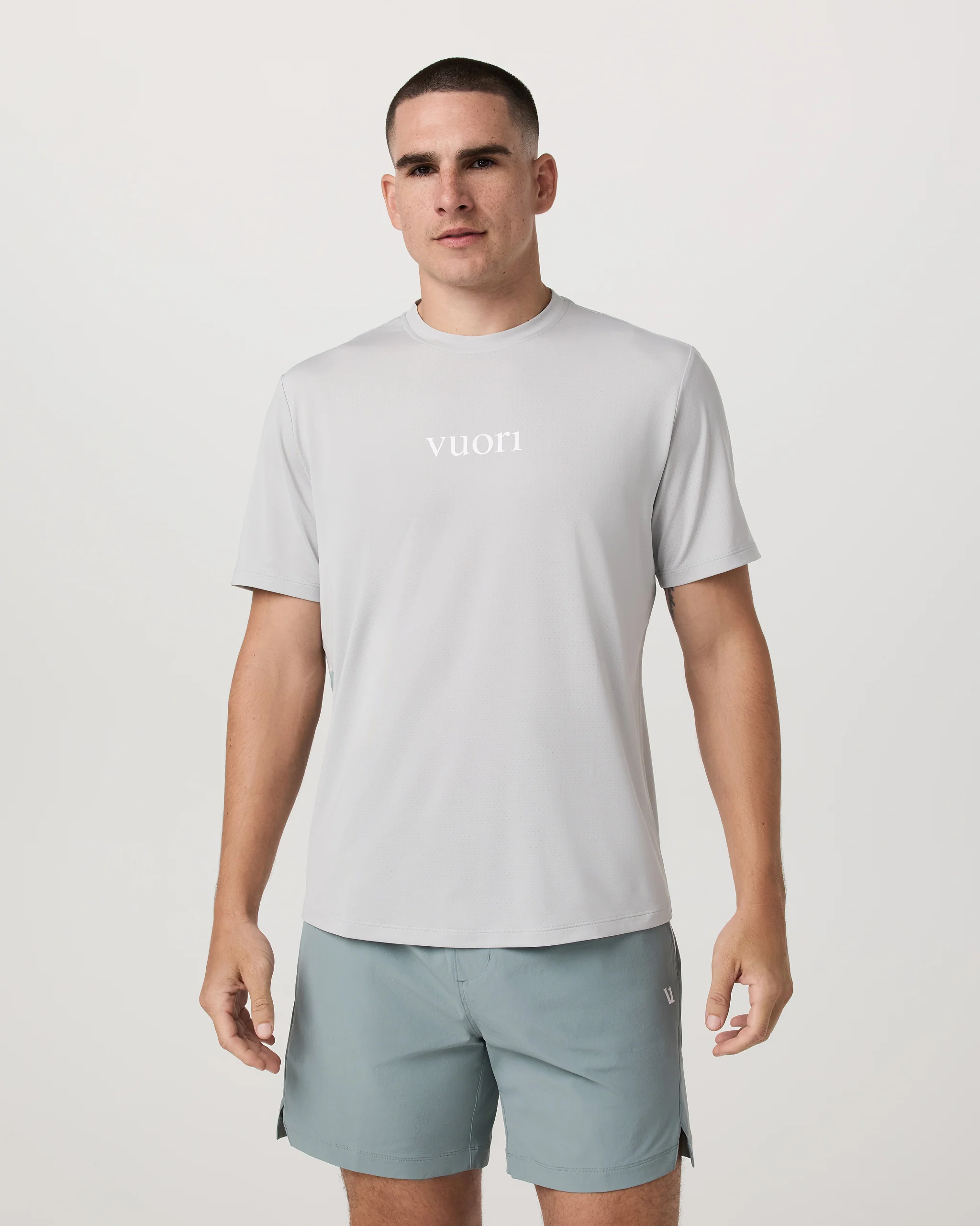 Short Sleeve Viewpoint Performance Tee 2.0 Pro - Vuori Warehouse Sale​