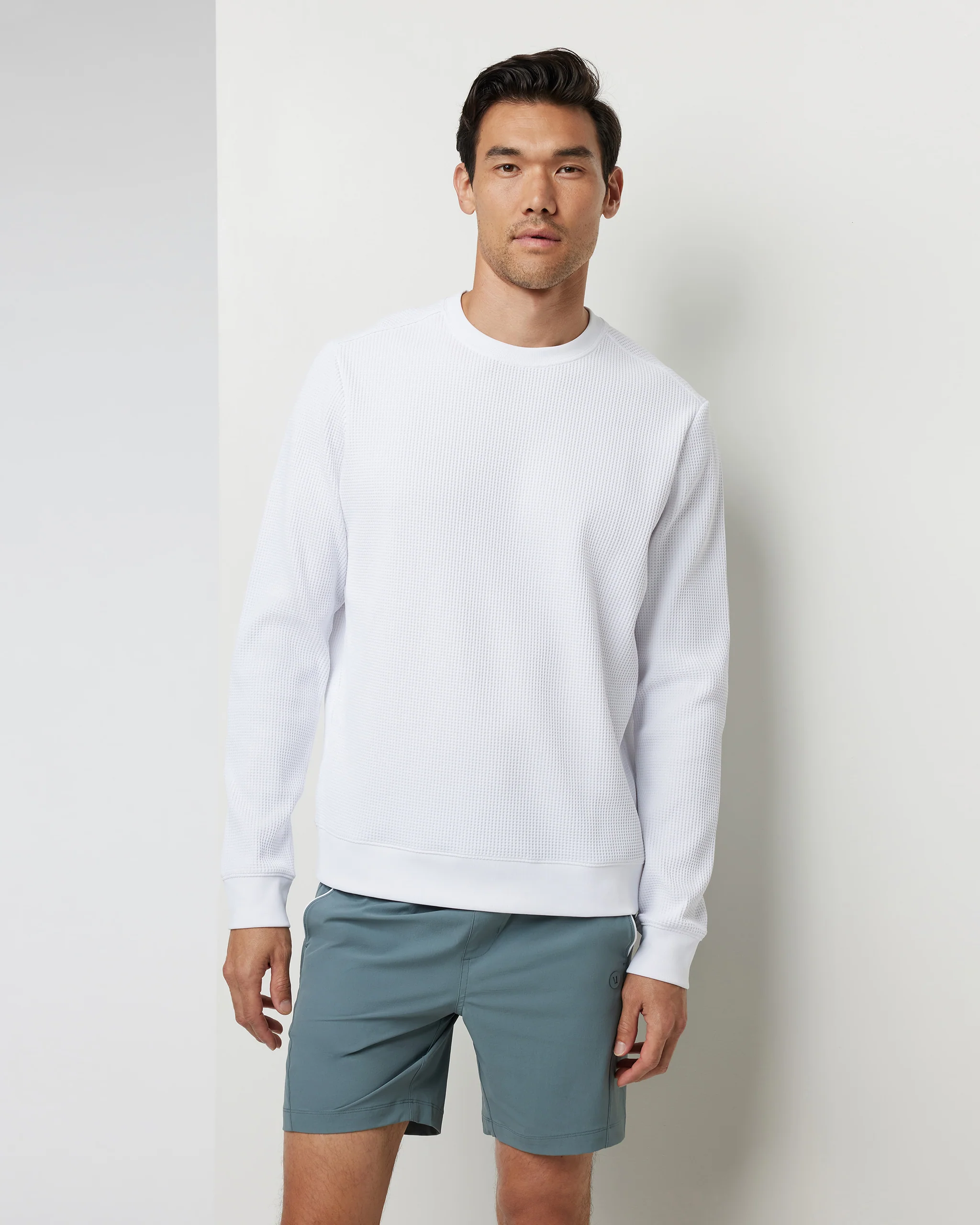 Jamestown Crew - Vuori Warehouse Sale​