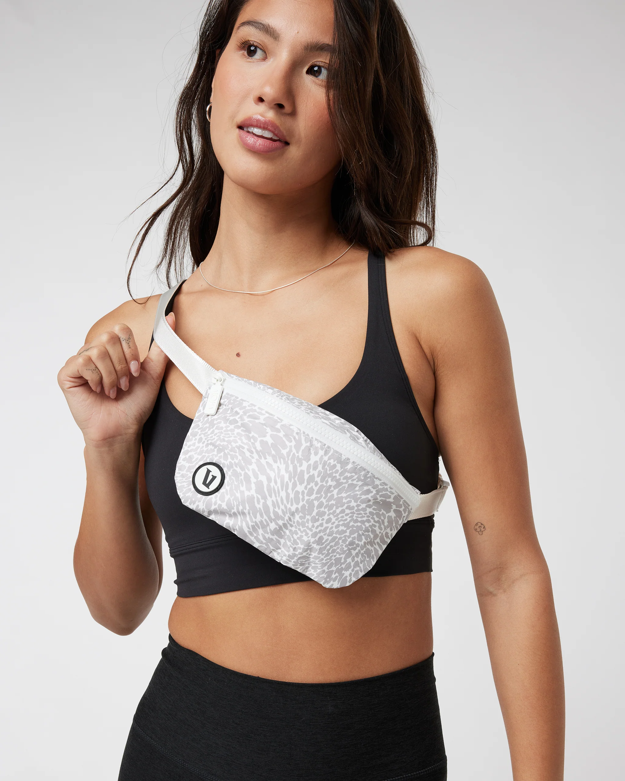 ALOHA-Mini Hip Pack - Vuori Warehouse Sale​