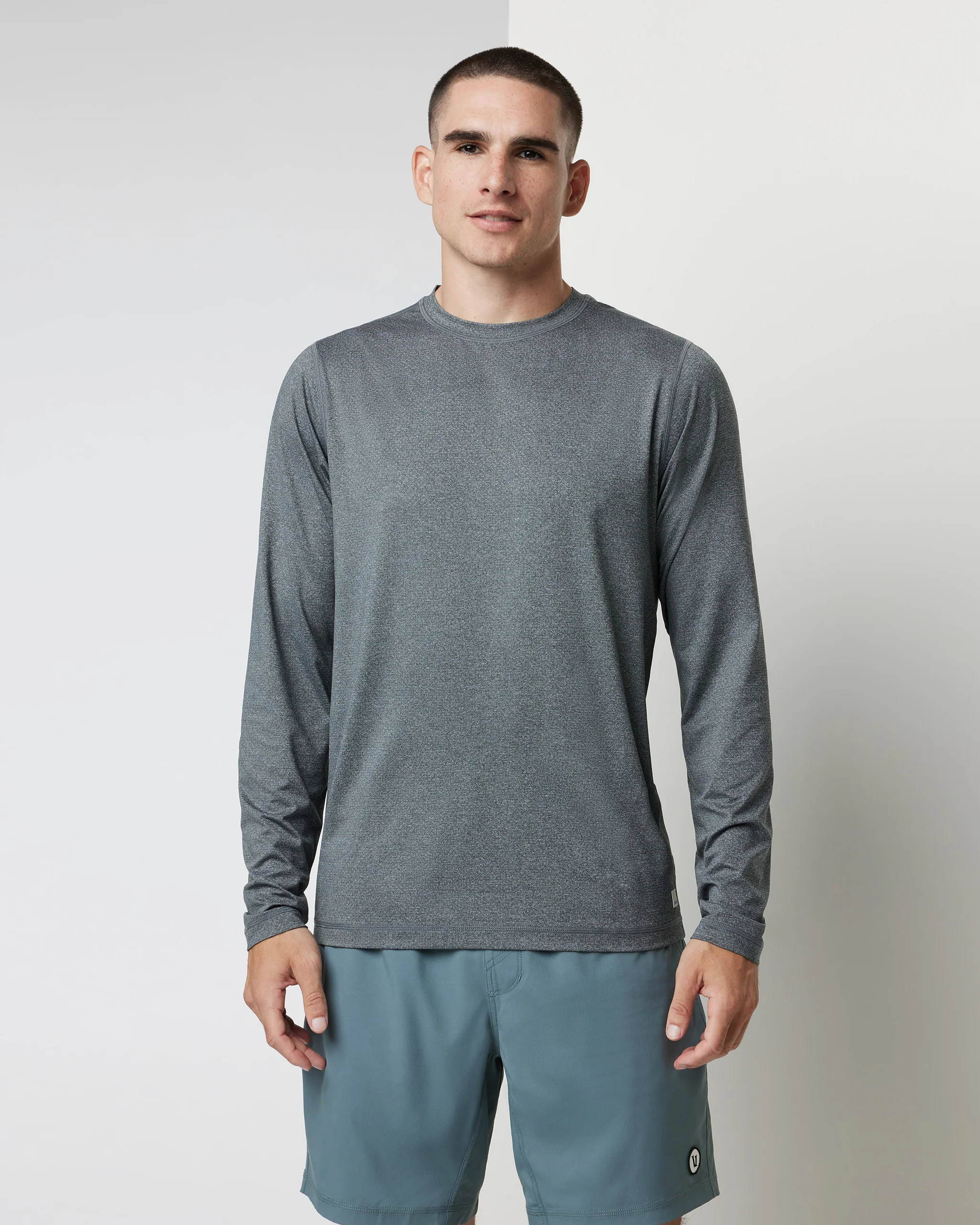 Long Sleeve Tradewind Performance Tee 2.0 - Vuori Warehouse Sale​