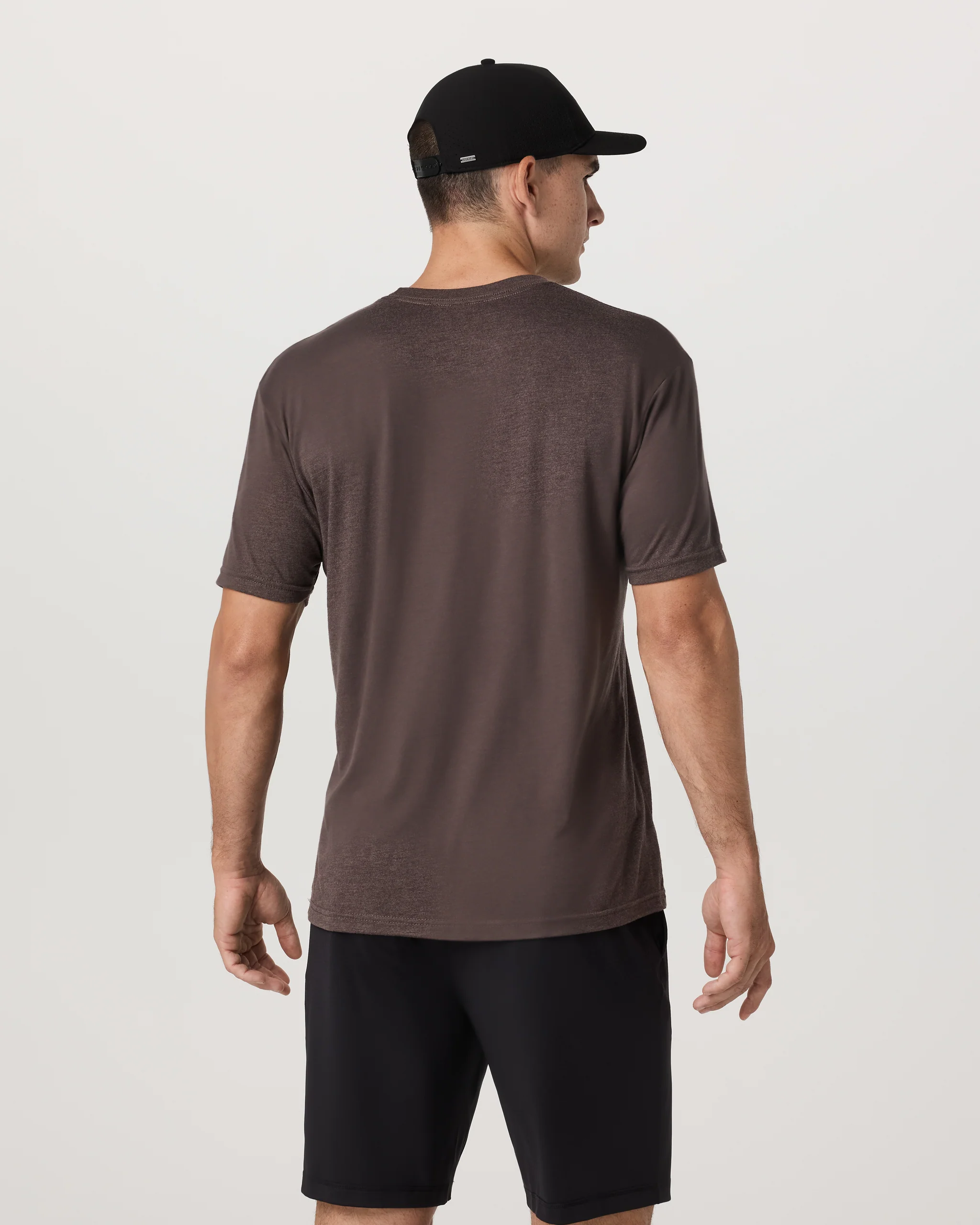 V1 Logo Tee - Vuori Warehouse Sale​