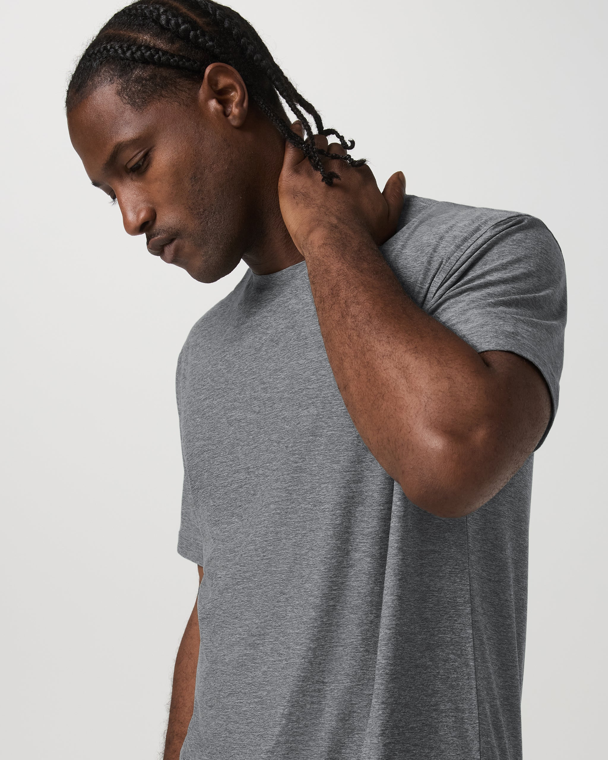 Short Sleeve Strato Tech Tee - Relaxed Fit - Vuori Warehouse Sale​