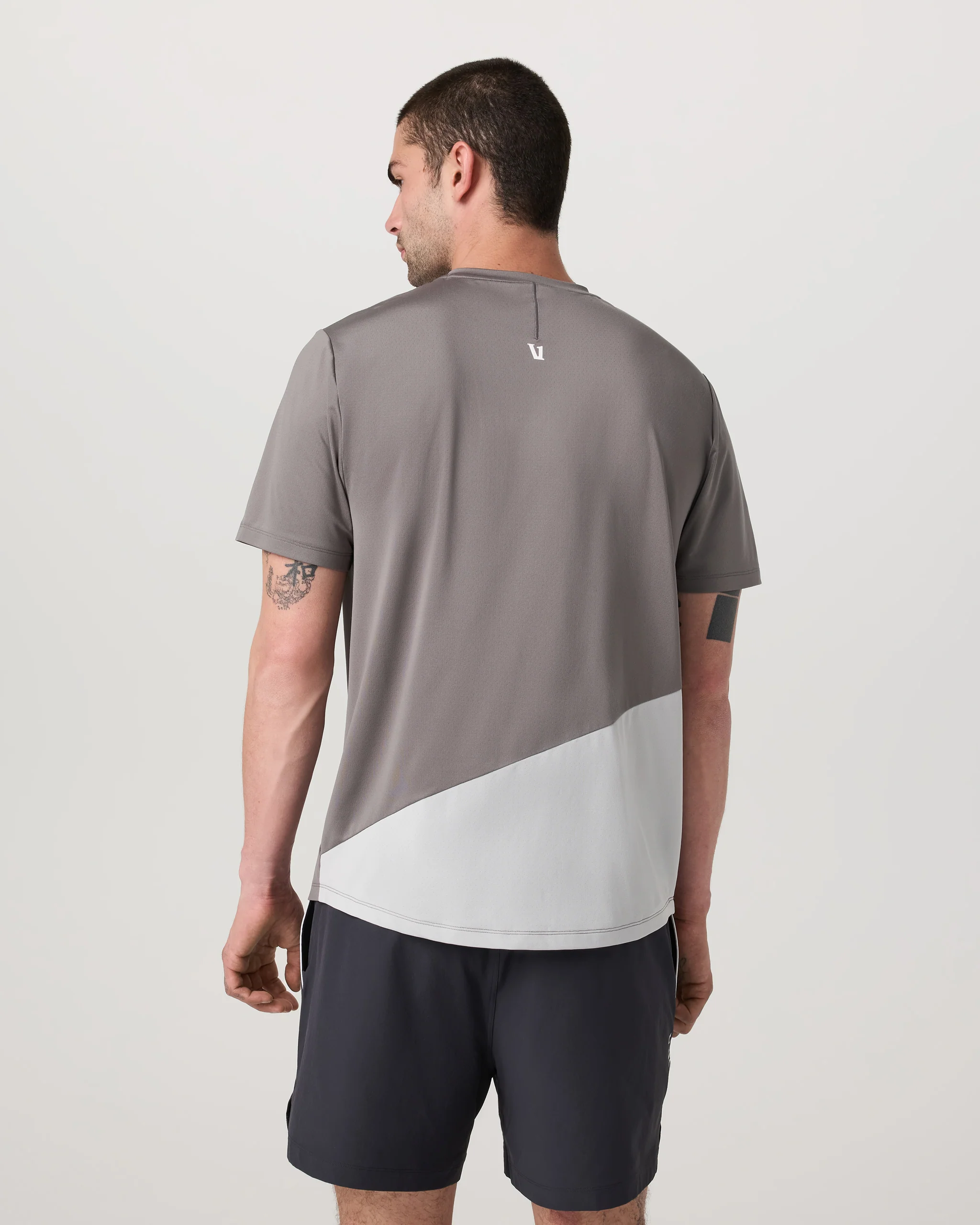 Short Sleeve Viewpoint Performance Tee 2.0 Pro - Vuori Warehouse Sale​