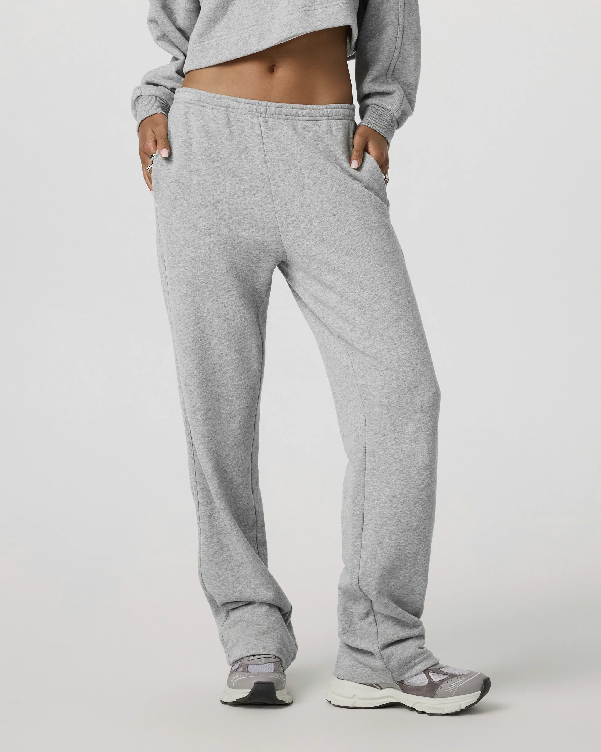 Sedona Straight Leg Sweatpant-Short - Vuori Warehouse Sale​