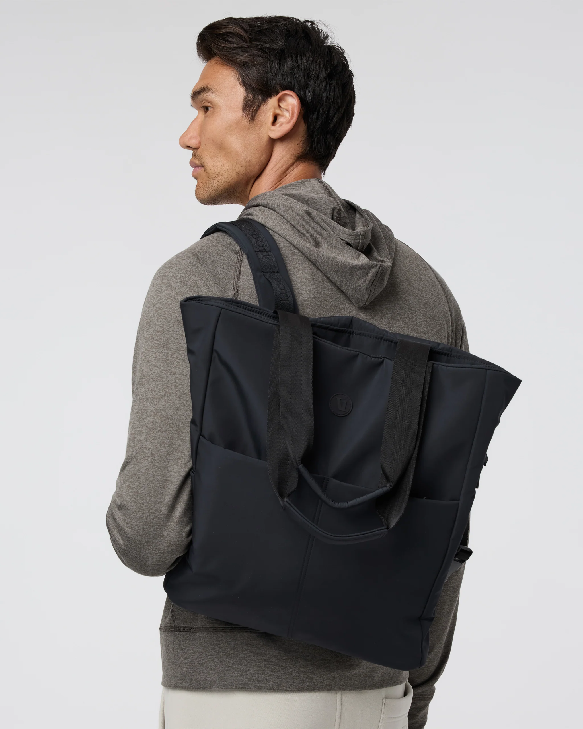 V1 Convertible Tote Bag 2.0 - Vuori Warehouse Sale​