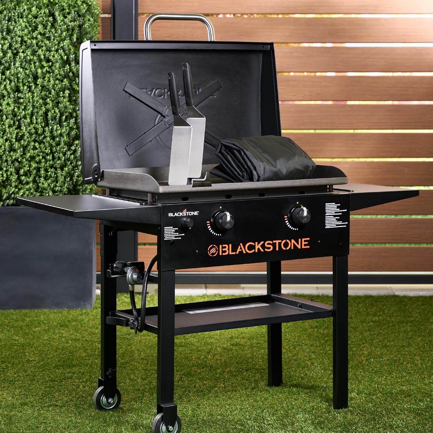 28 inch propane gas griddle Omnivore 2450AZ 2 burner with hood bundle soft cover spatulas outdoor cooking