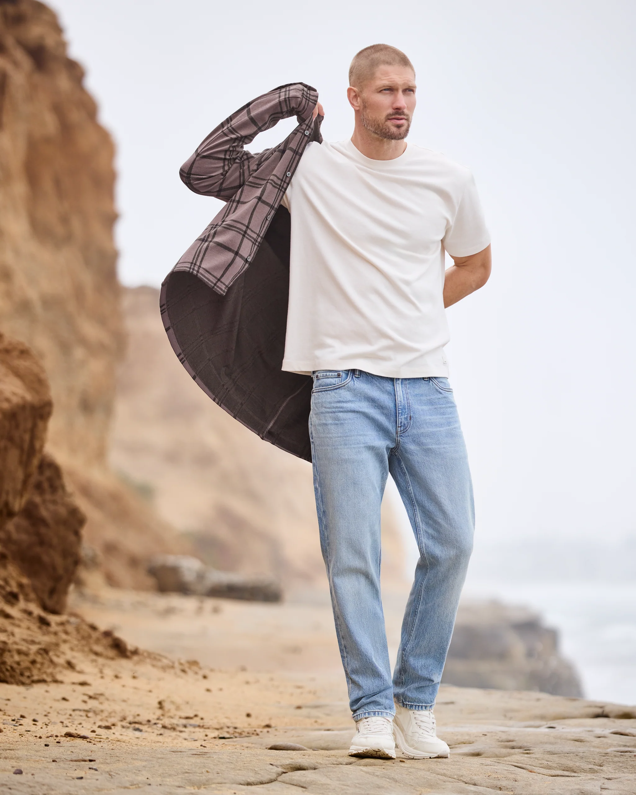 Vuori Vintage Jean Classic Fit 32\