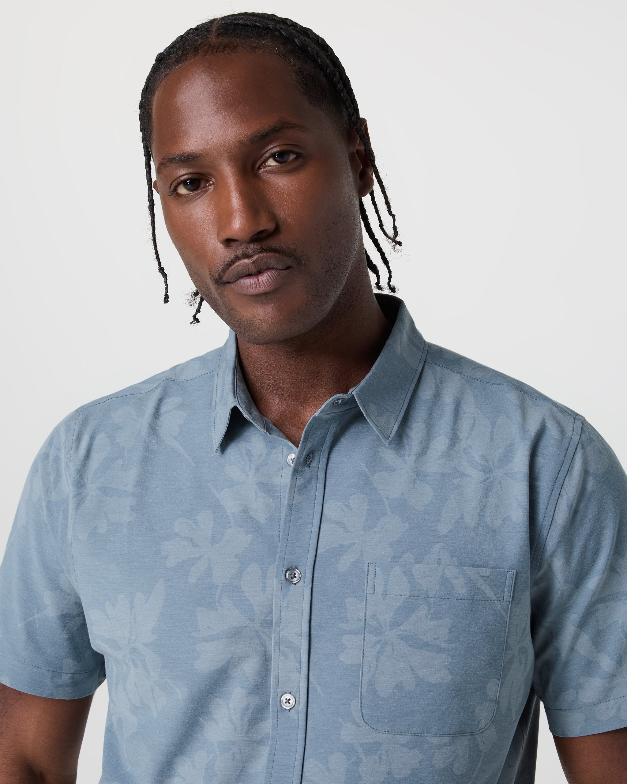 Short Sleeve Bridge Button Down - Vuori Warehouse Sale​