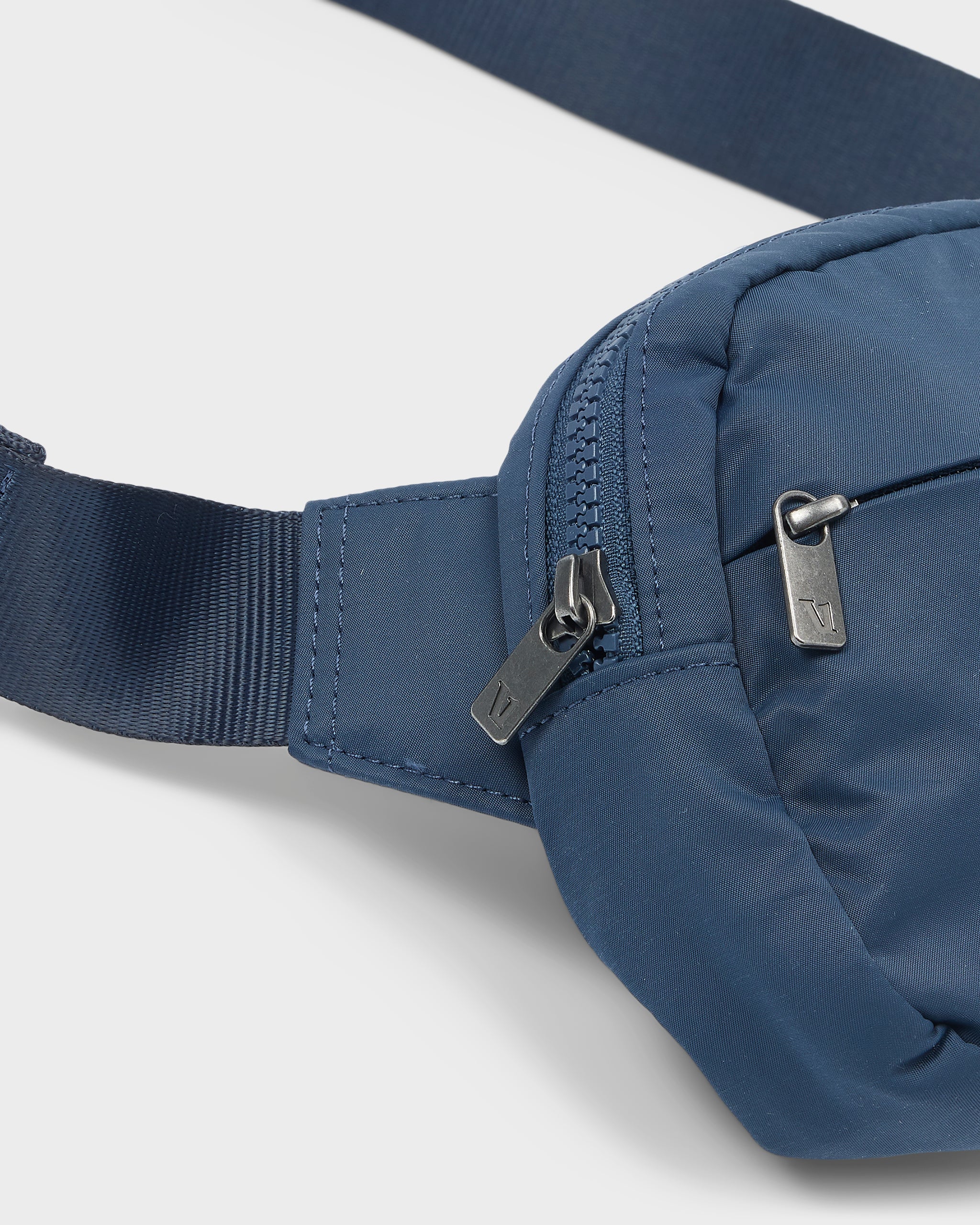 All Around Hip Pack - Vuori Warehouse Sale​