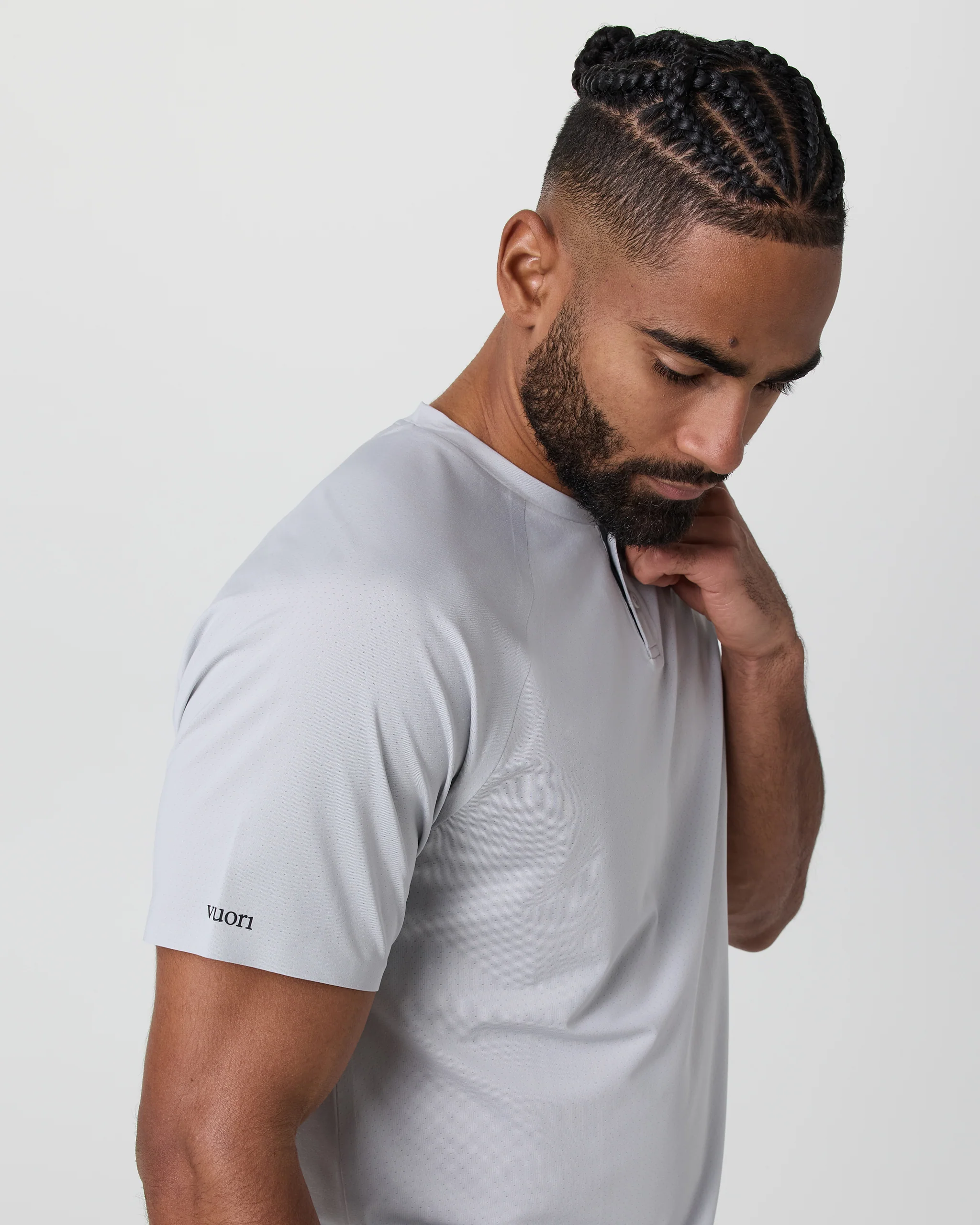 Short Sleeve Viewpoint Henley - Vuori Warehouse Sale​