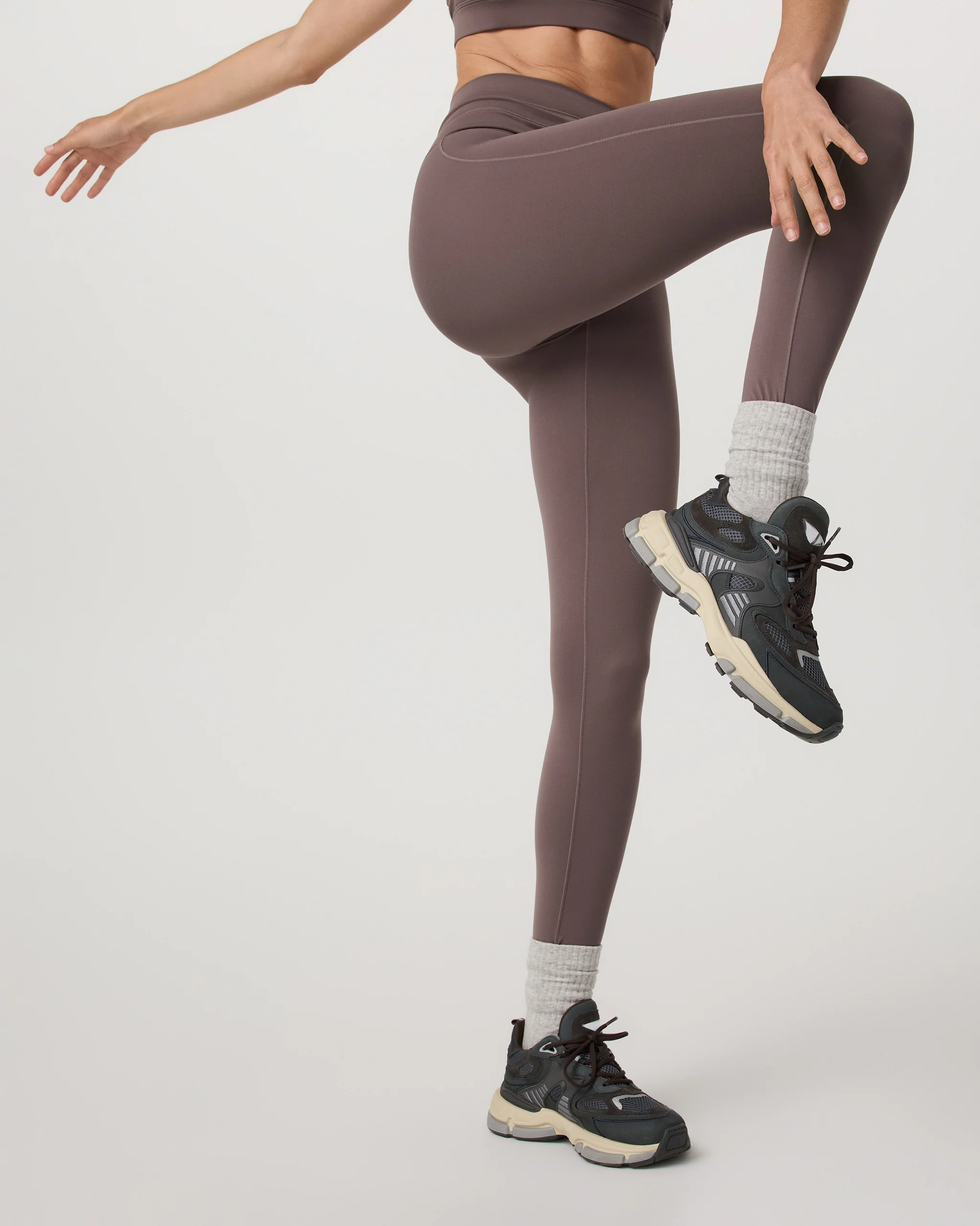 Daily Form Legging-Short - Vuori Warehouse Sale​