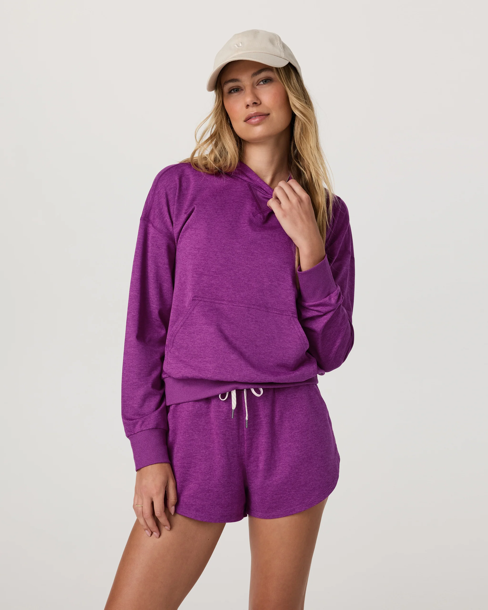 Halo Modern Pullover Hoodie - Vuori Warehouse Sale​