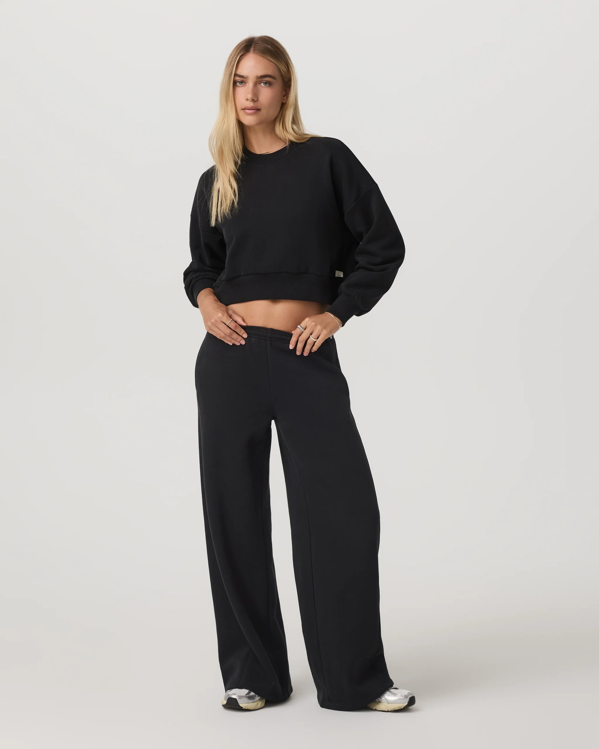 Restore Ultra Wideleg Sweatpant - Long - Vuori Warehouse Sale​