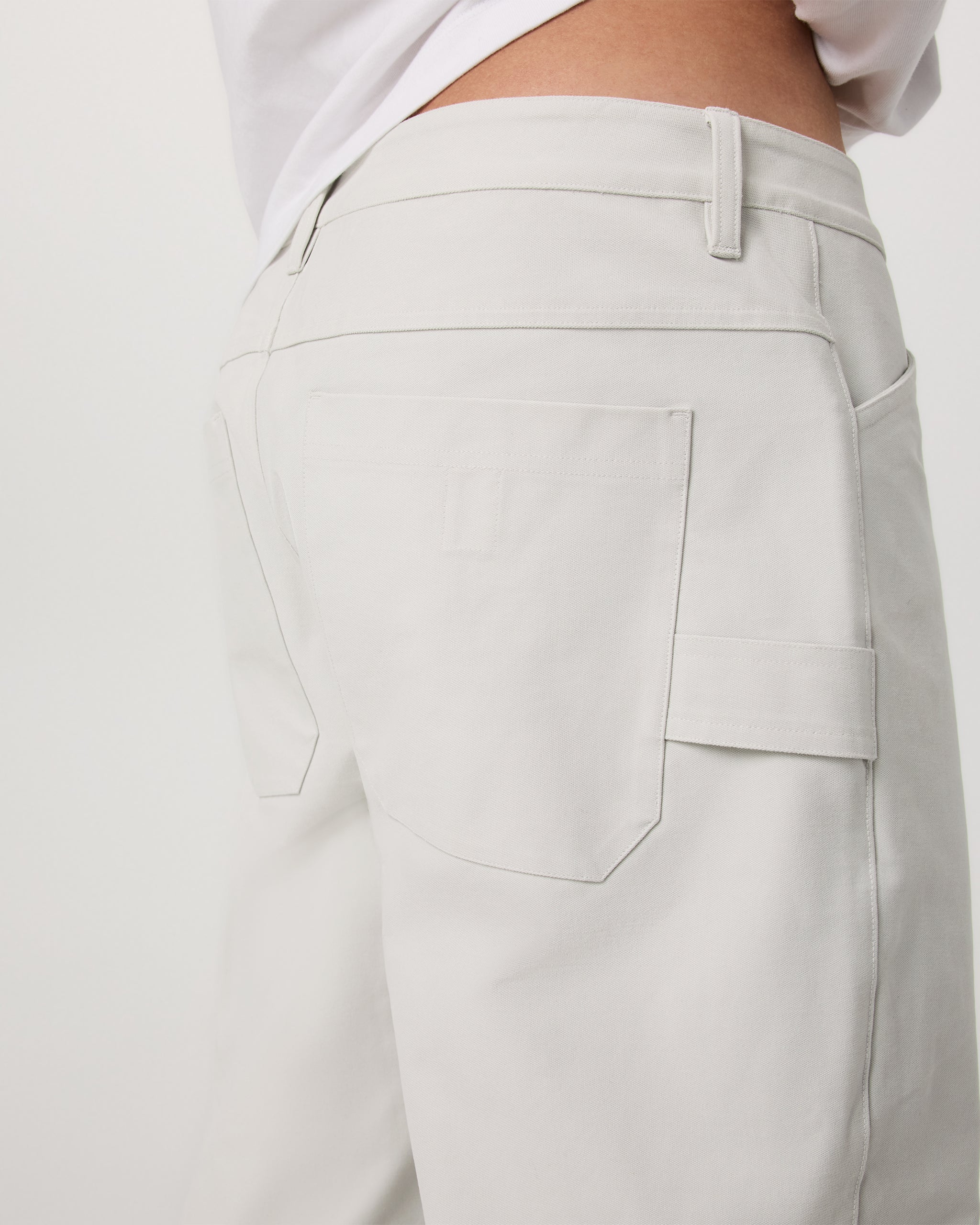 MetaCanvas Utility Pant Classic Fit 30” - Vuori Warehouse Sale​