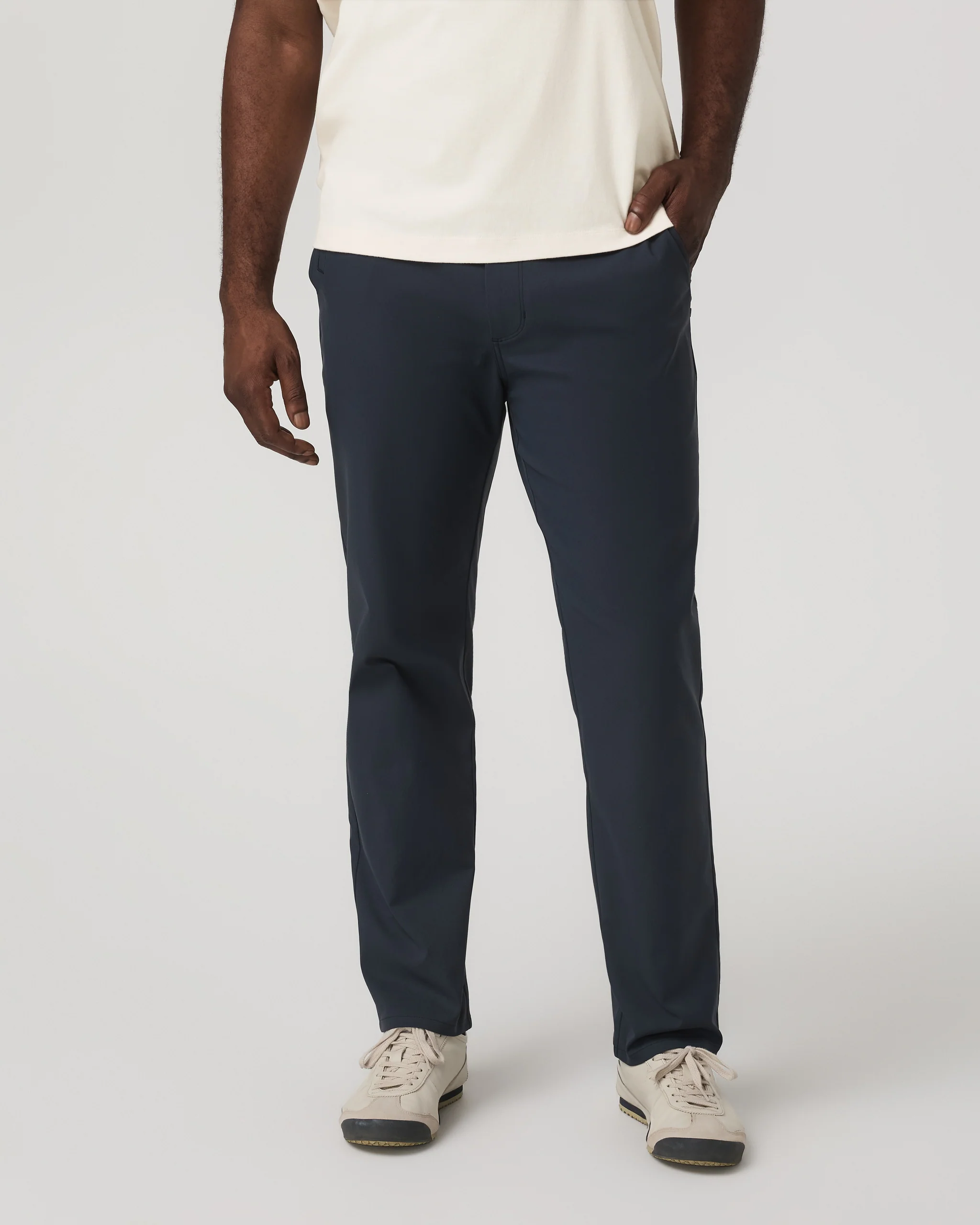 Cascade Tech Chino Pant Classic Fit 32\