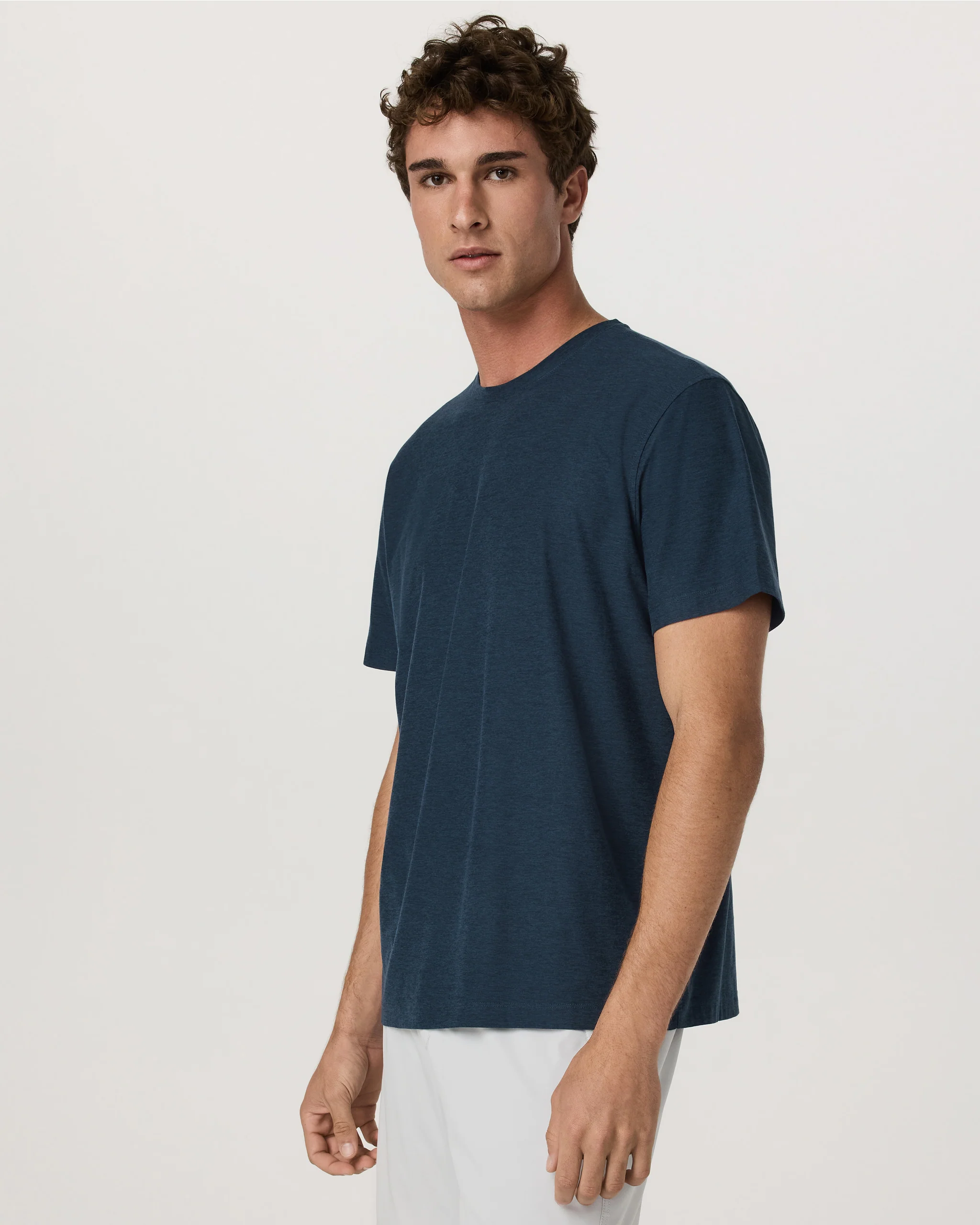 Short Sleeve Strato Tech Tee - Relaxed Fit - Vuori Warehouse Sale​