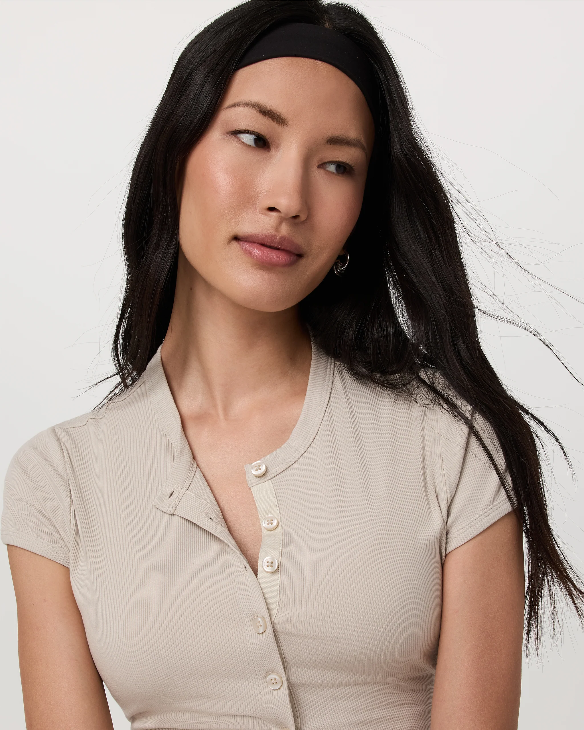 Short Sleeve Pose Button Up - Vuori Warehouse Sale​