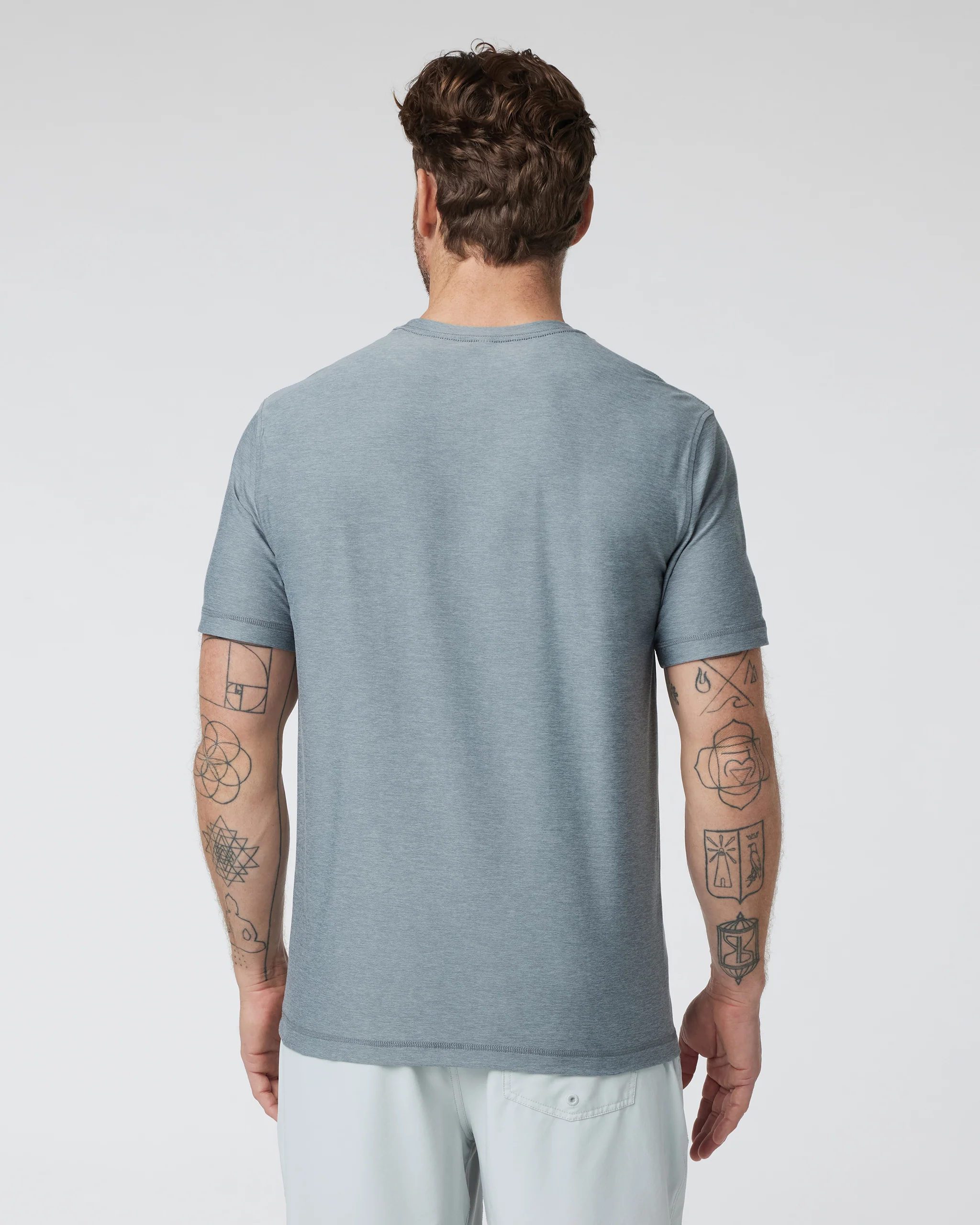 Strato Tech Tee - Vuori Warehouse Sale​