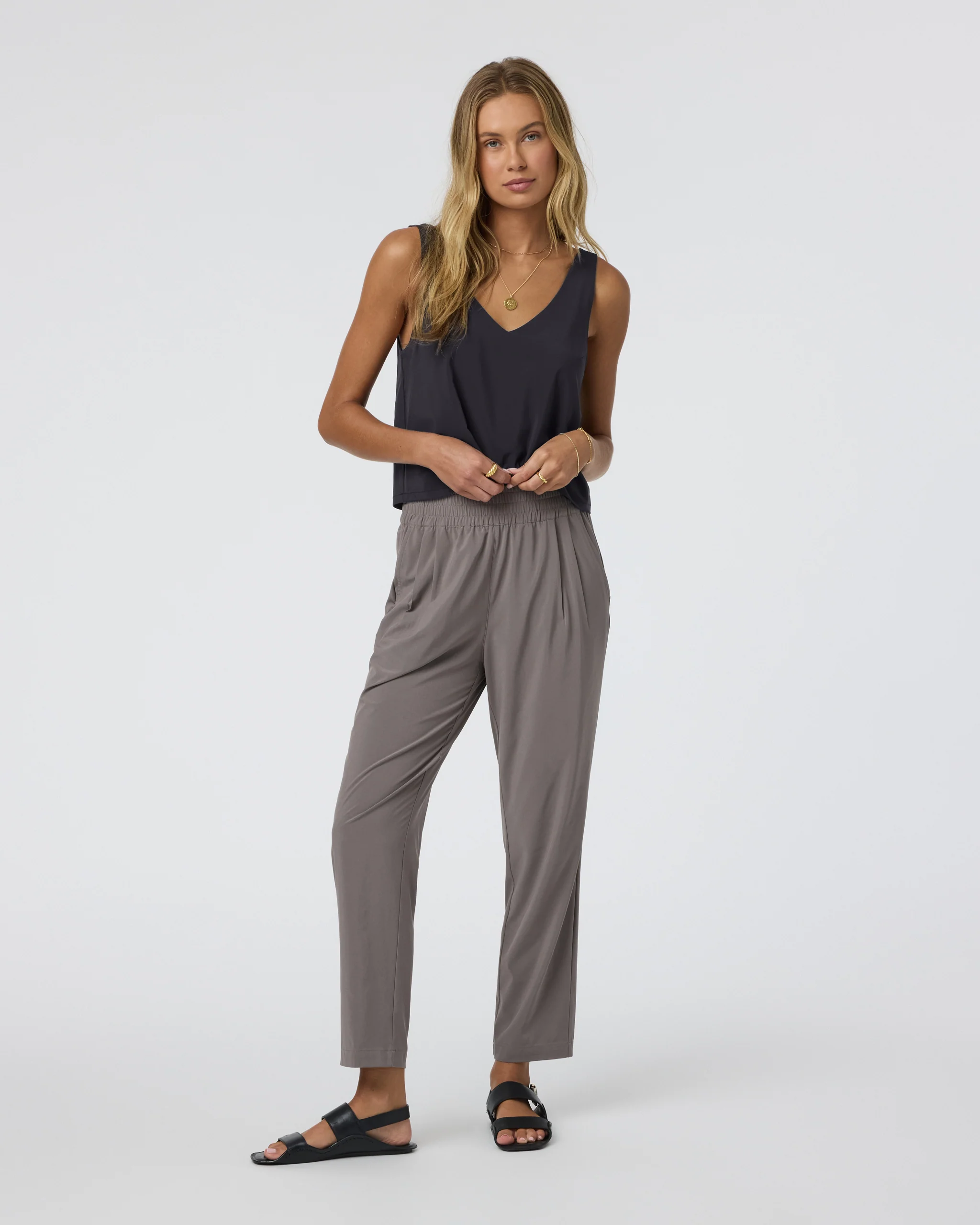 Villa Cropped Tank - Vuori Warehouse Sale​