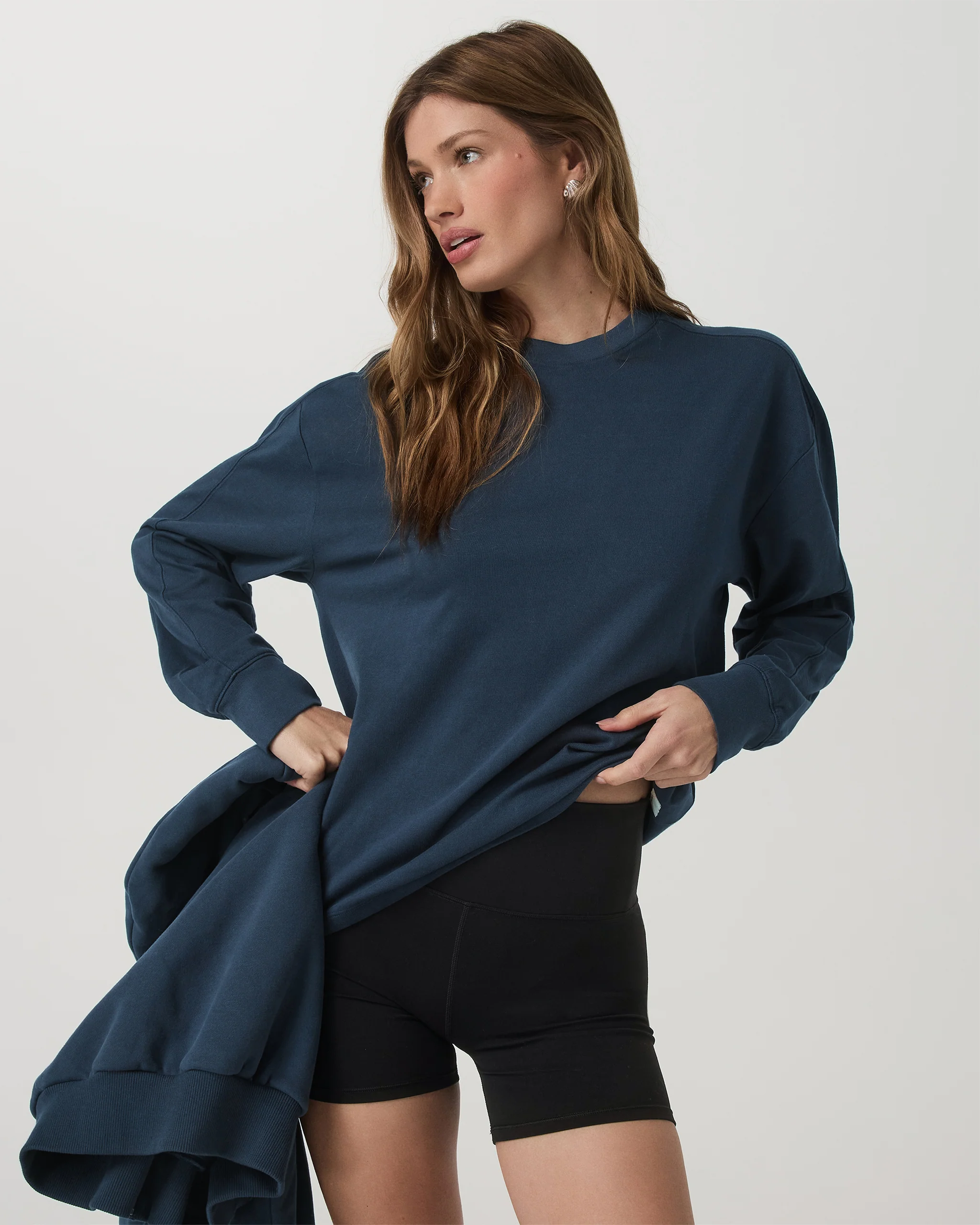 Long Sleeve Heavyweight Cotton Tee - Vuori Warehouse Sale​