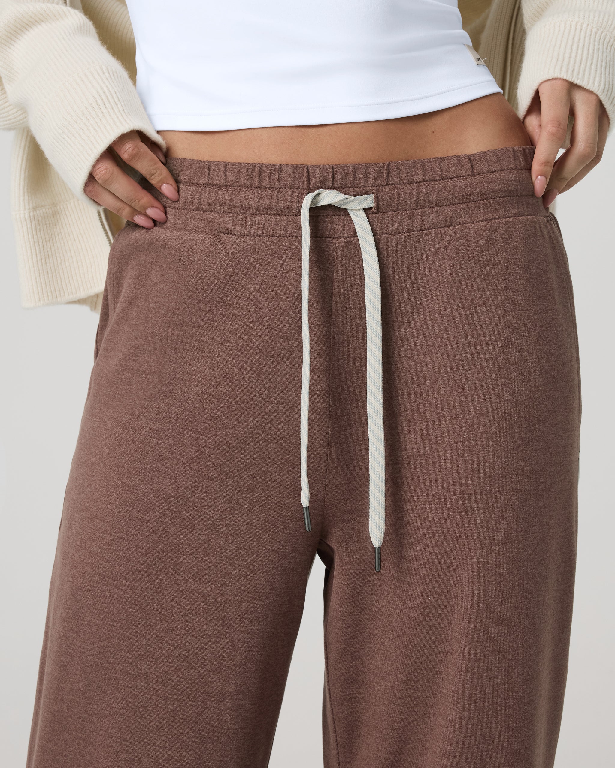 Halo Essential Wideleg Pant - Vuori Warehouse Sale​