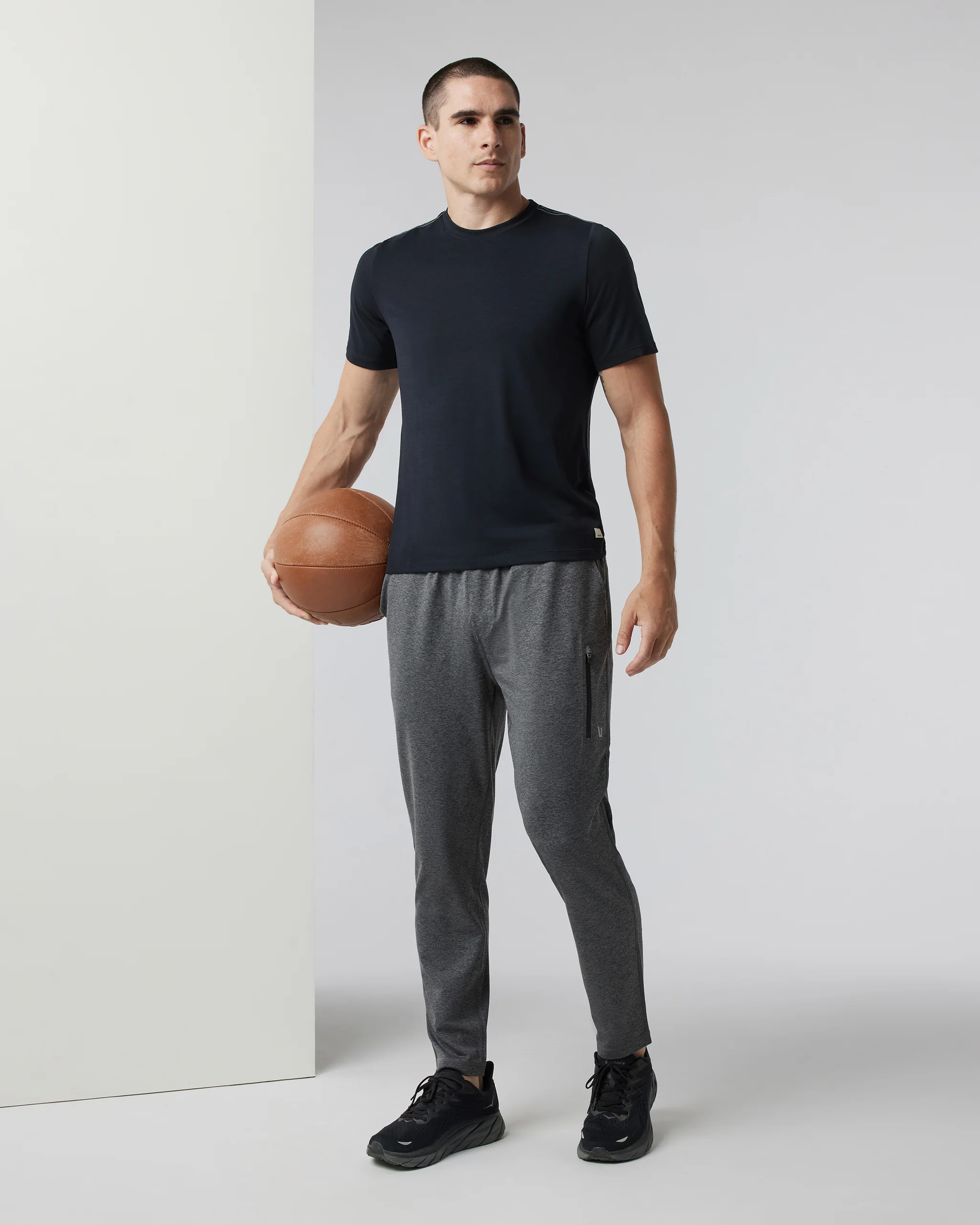 Sunday Performance Track Pant 2.0 - Vuori Warehouse Sale​