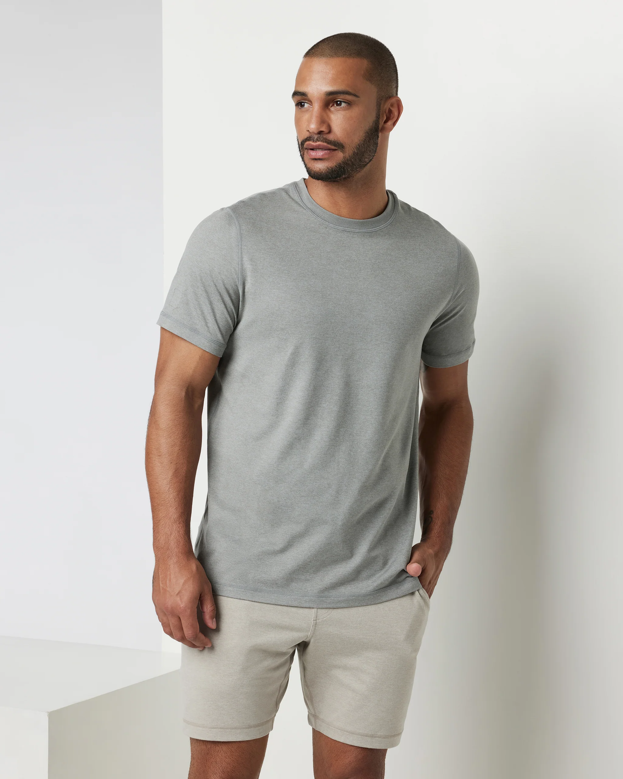 Short Sleeve Ponto Performance Tee - Vuori Warehouse Sale​