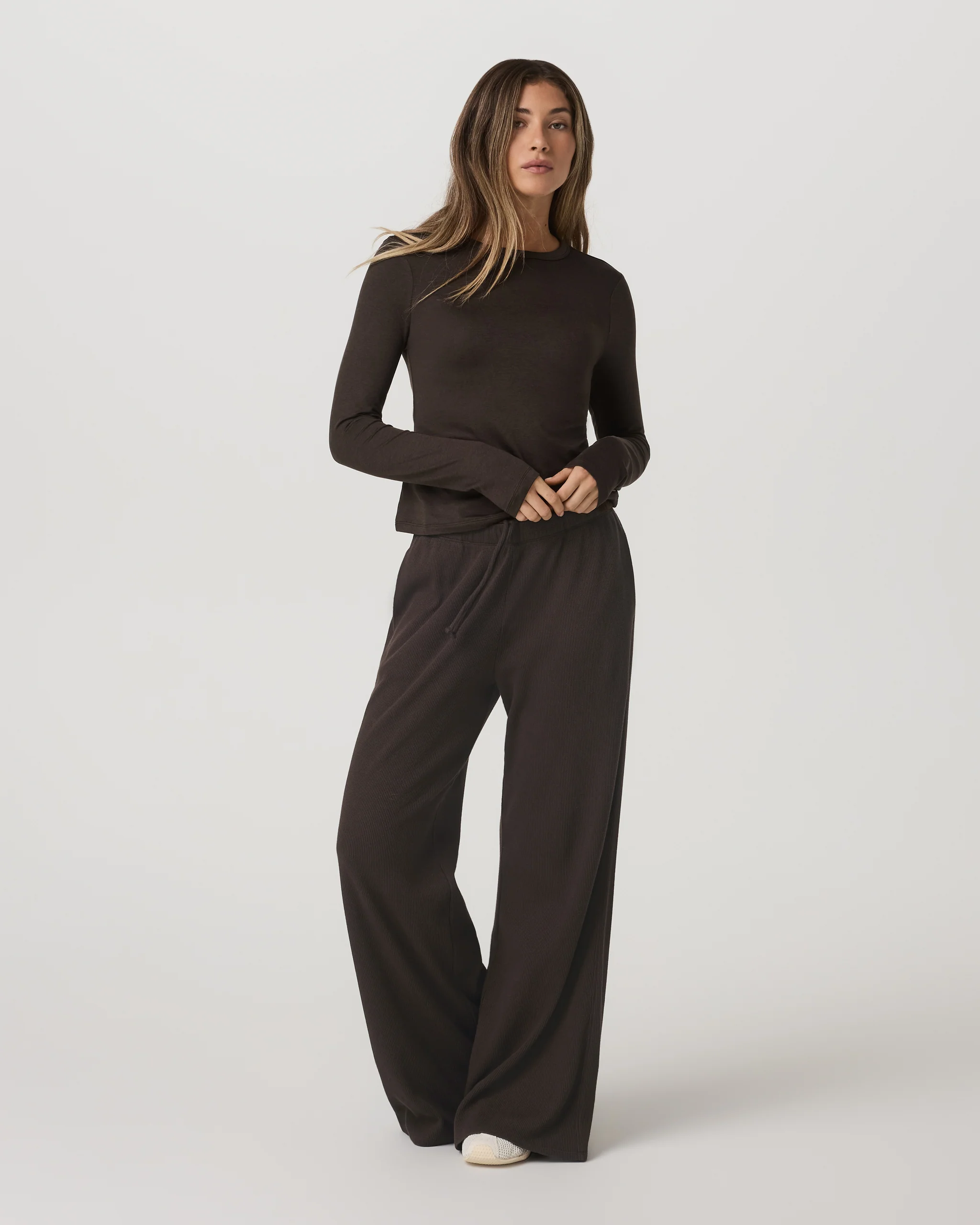 Long Sleeve Halo Essential Crew Tee - Vuori Warehouse Sale​