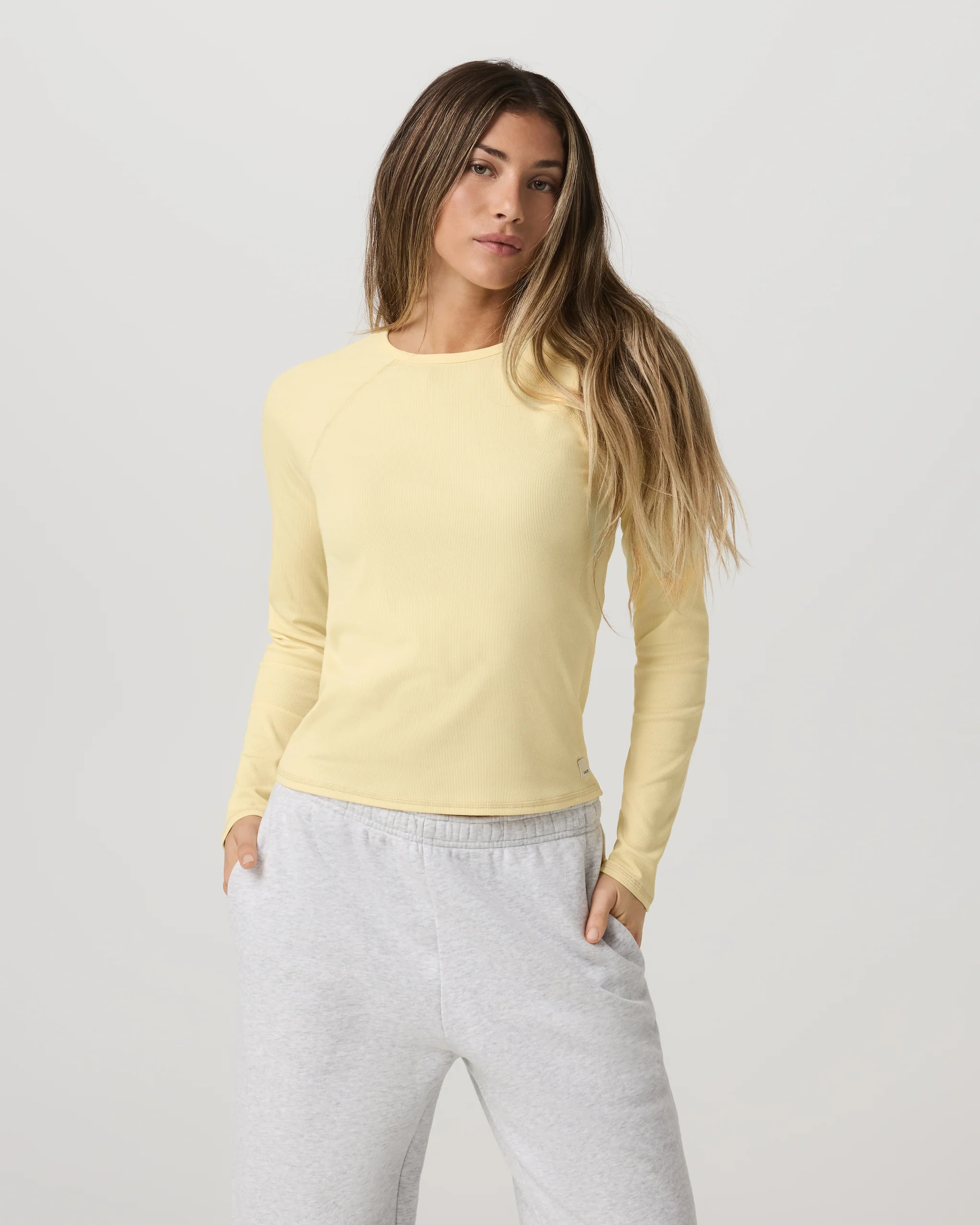 Long Sleeve Pose Crew - Vuori Warehouse Sale​