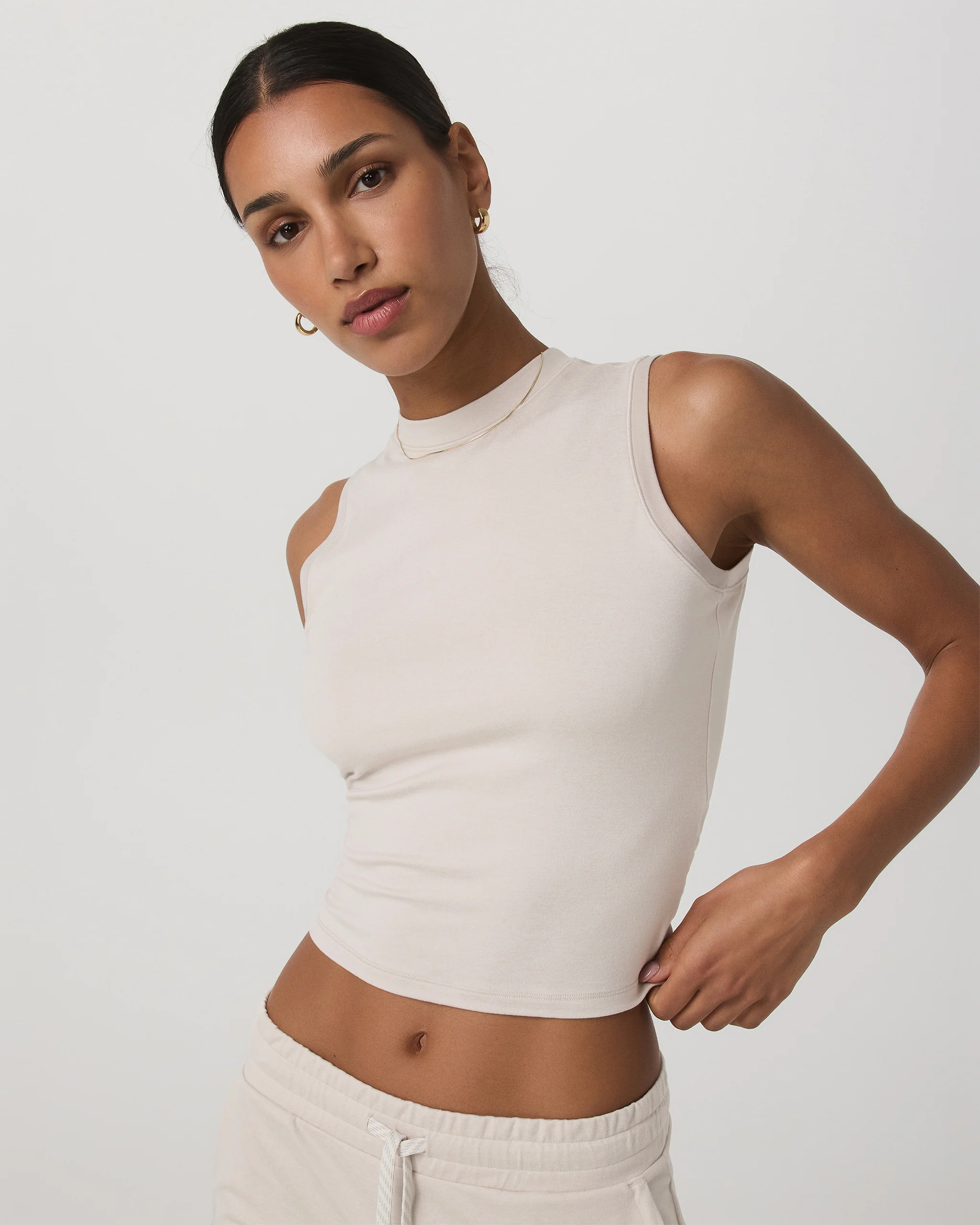 Halo Muscle Tank - Vuori Warehouse Sale​