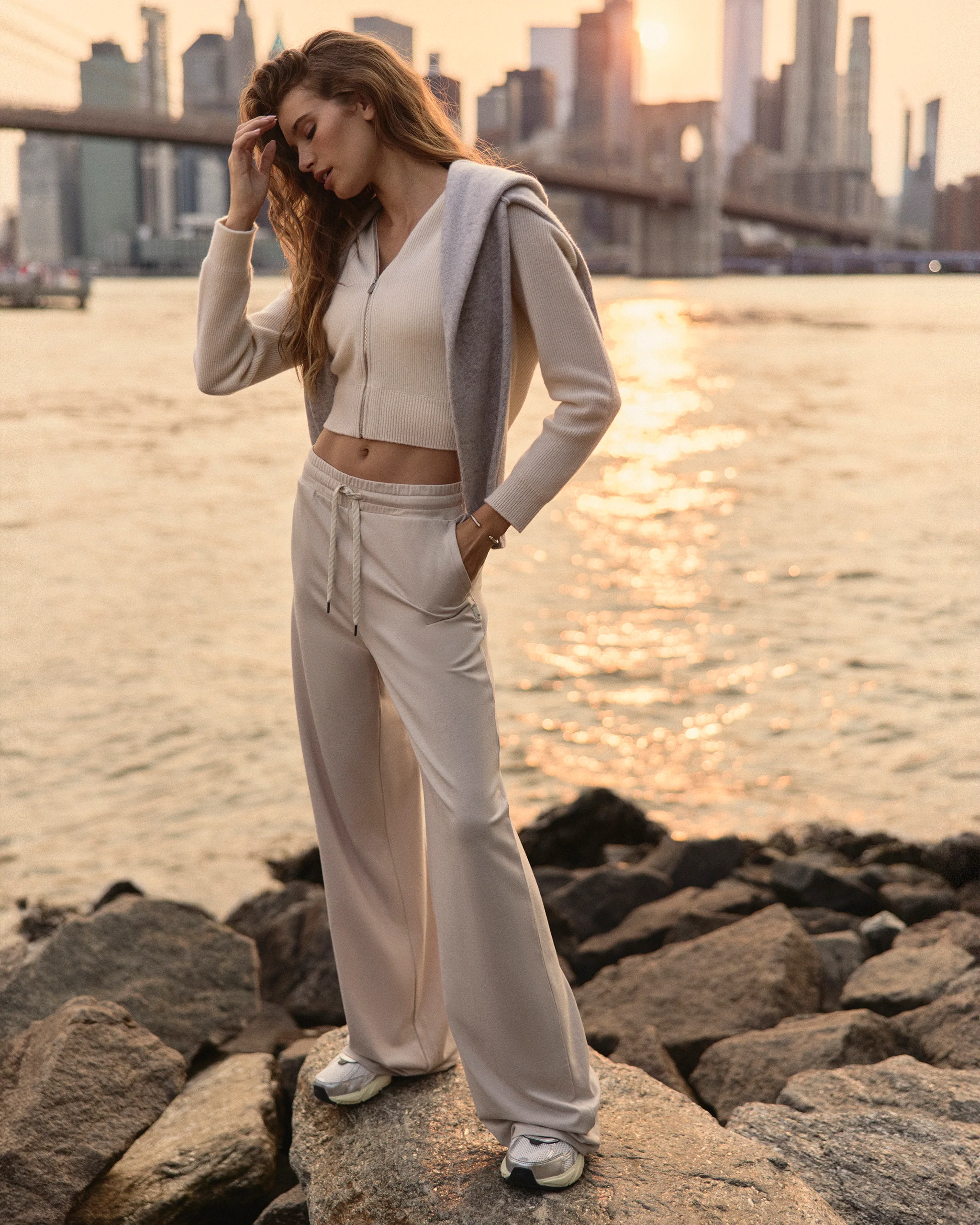 Halo Essential Wideleg Pant - Vuori Warehouse Sale​
