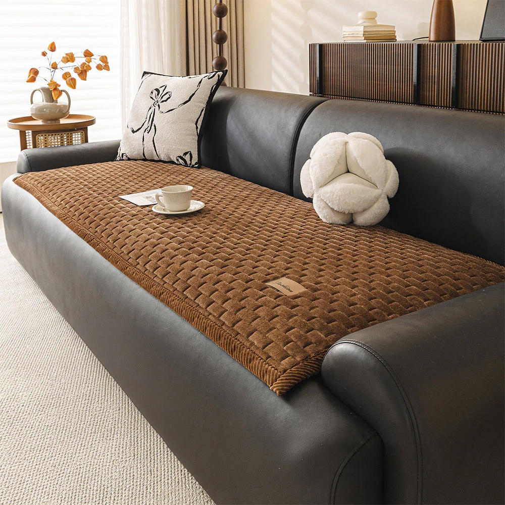 Soft Plush Scratch-Resistant Pet Mat One-Piece Non-Slip Couch Cover