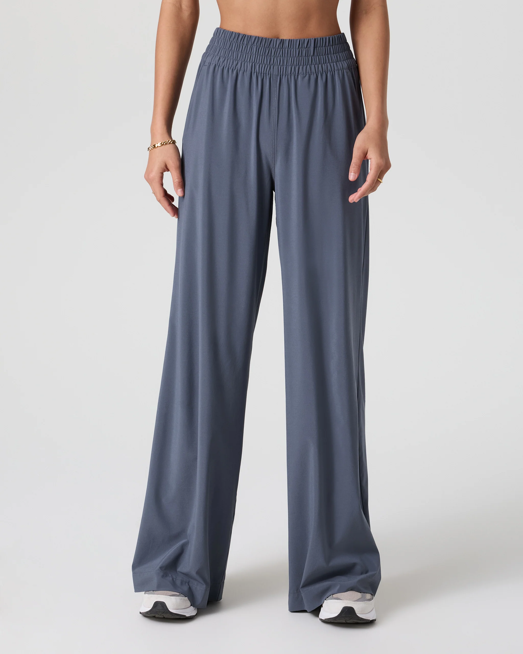 Villa Wideleg Pant - Short - Vuori Warehouse Sale​