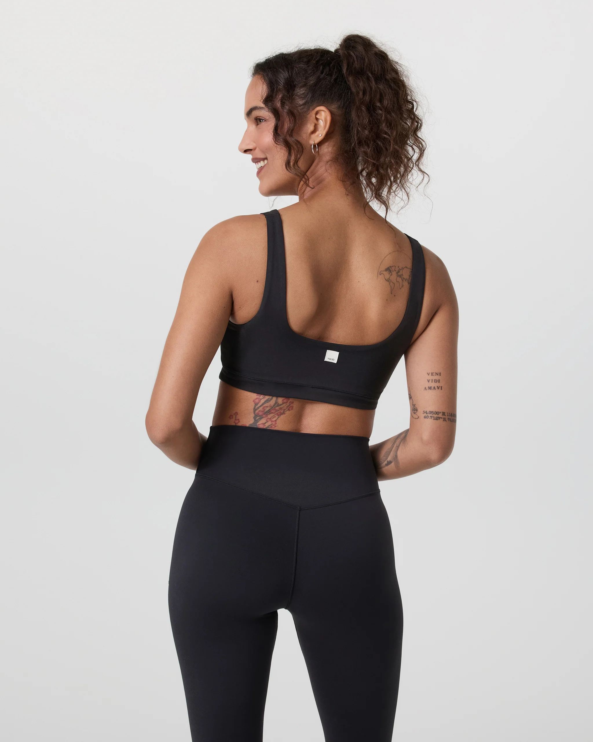 Vuori AllTheForm™ Bra - Vuori Warehouse Sale​