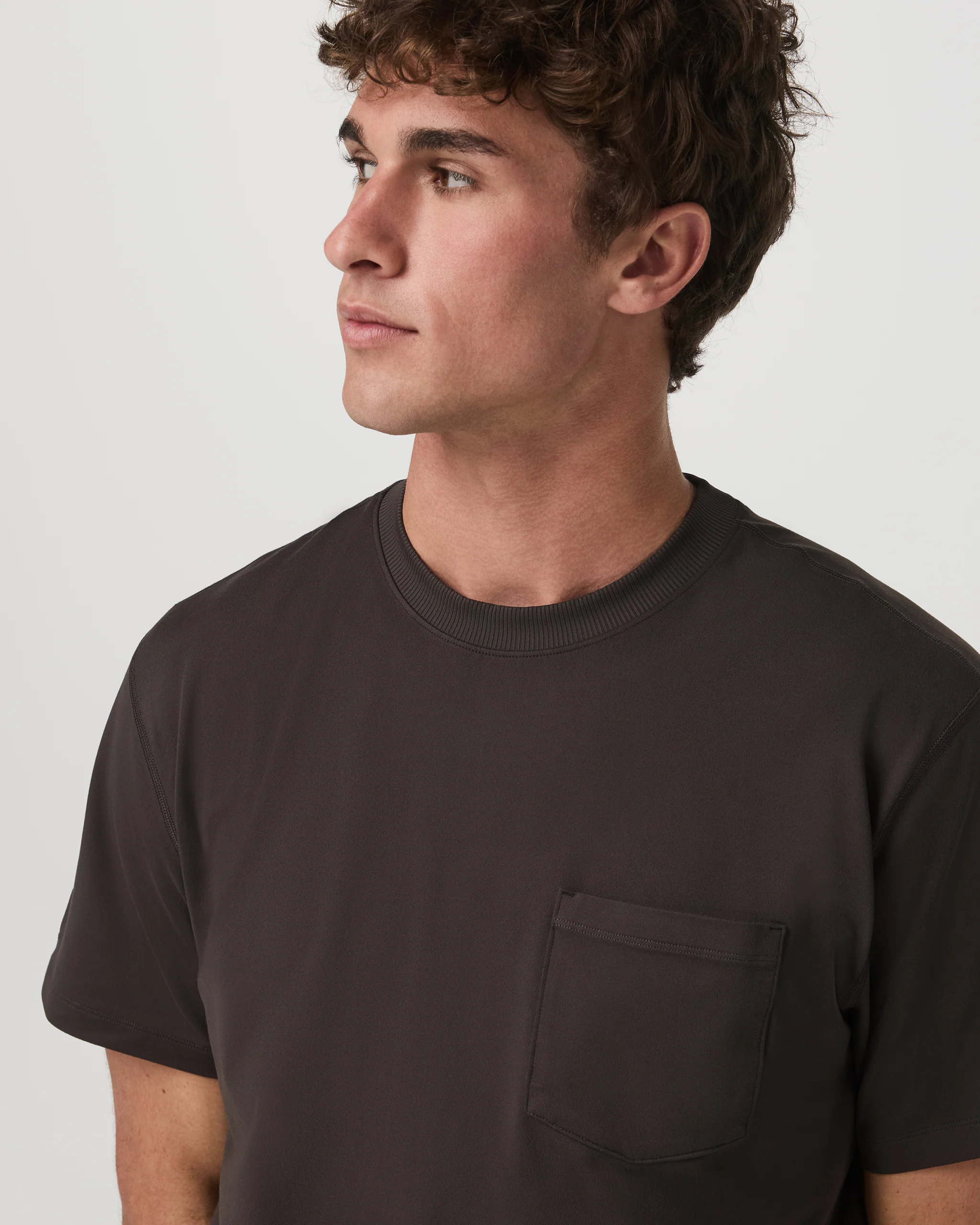 Short Sleeve Ponto Pocket Tee - Relaxed Fit - Vuori Warehouse Sale​