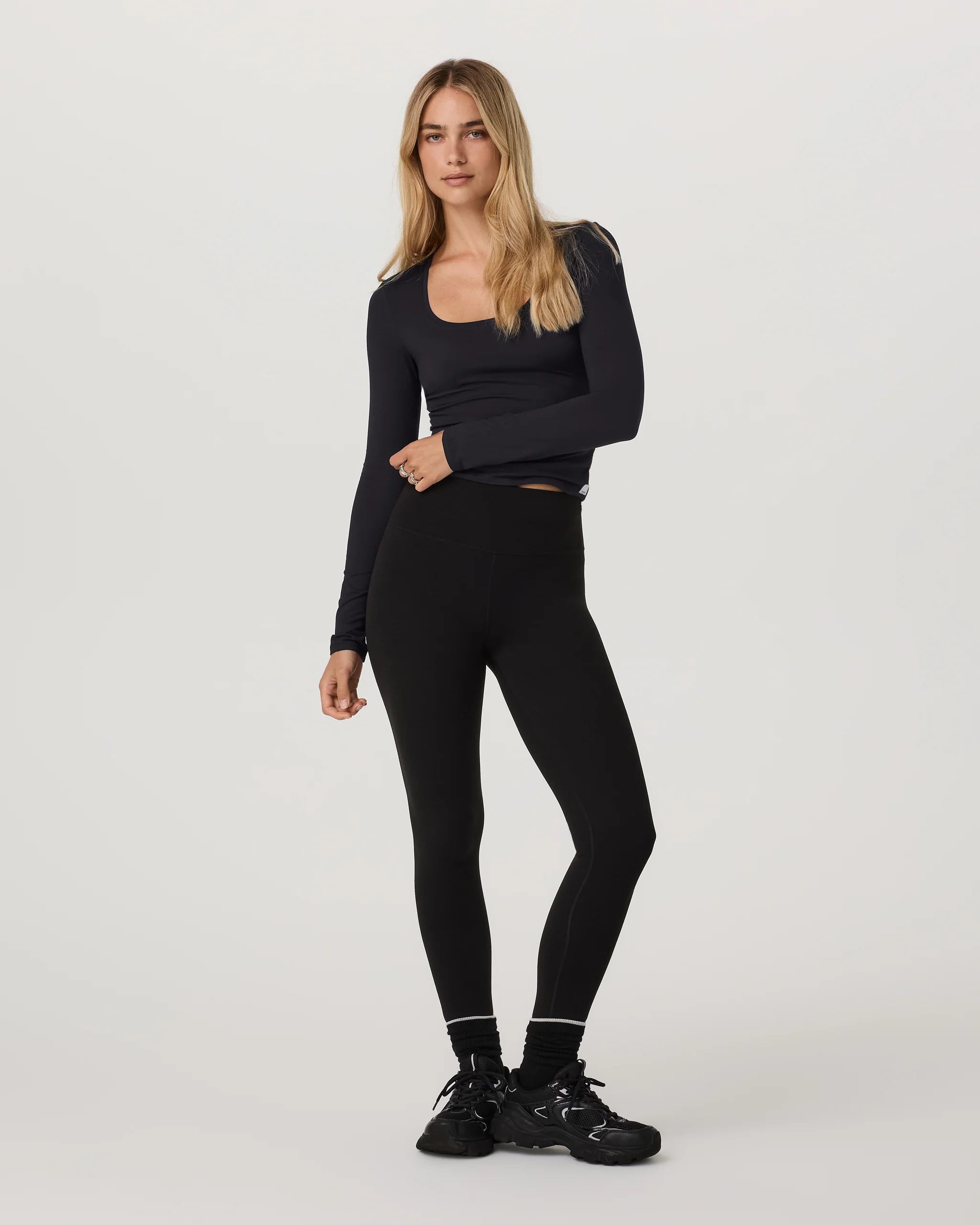Long Sleeve Halo Essential Scoop - Vuori Warehouse Sale​