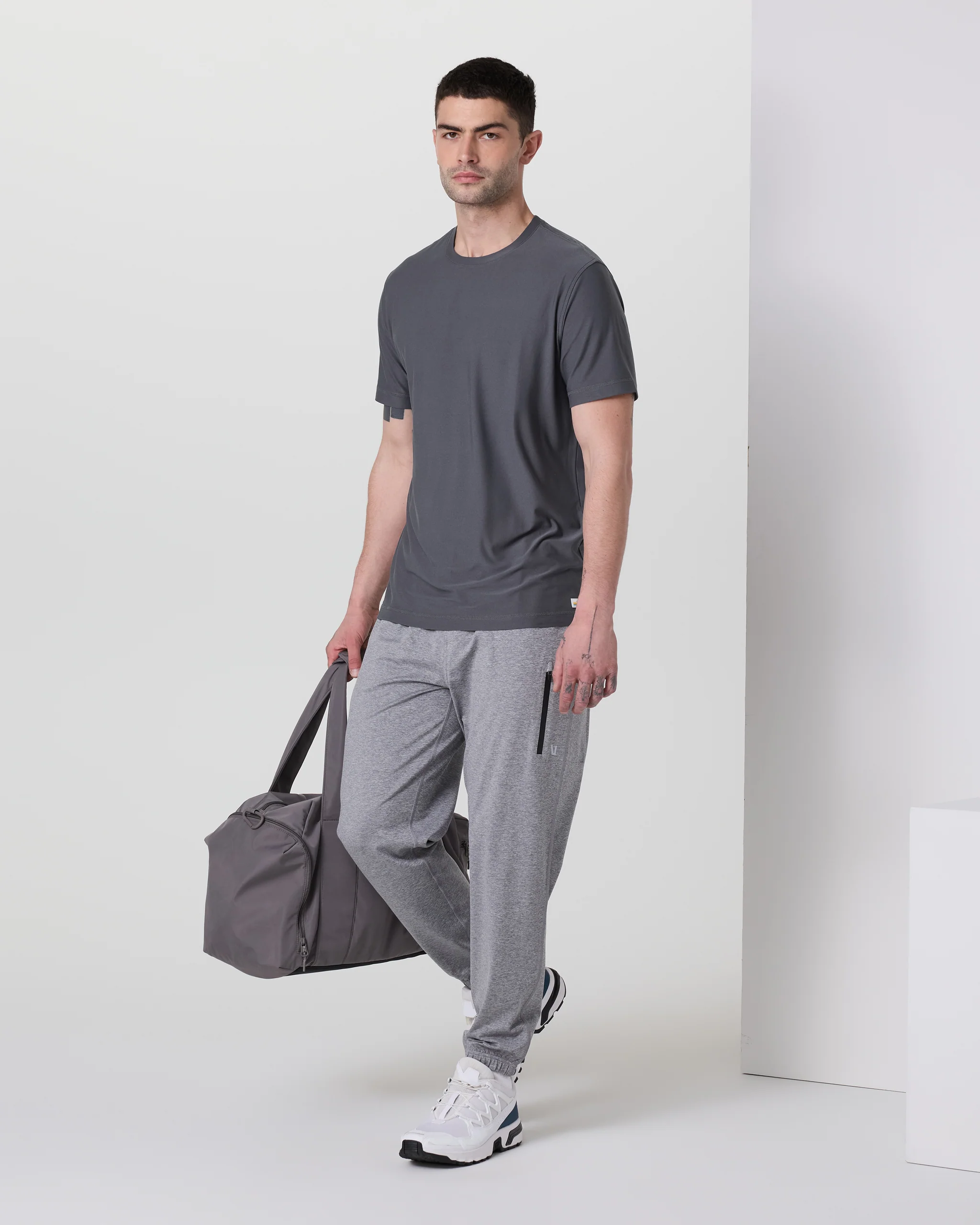 Strato Tech Tee - Vuori Warehouse Sale​