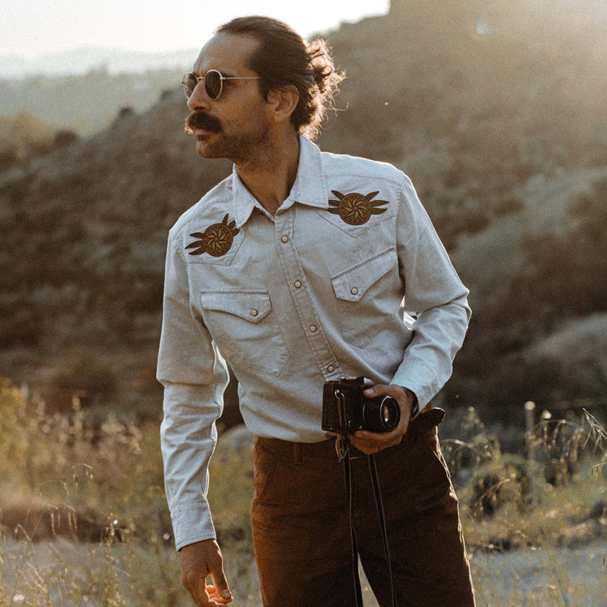 The Embroidered Western Shirt in Washed Selvage