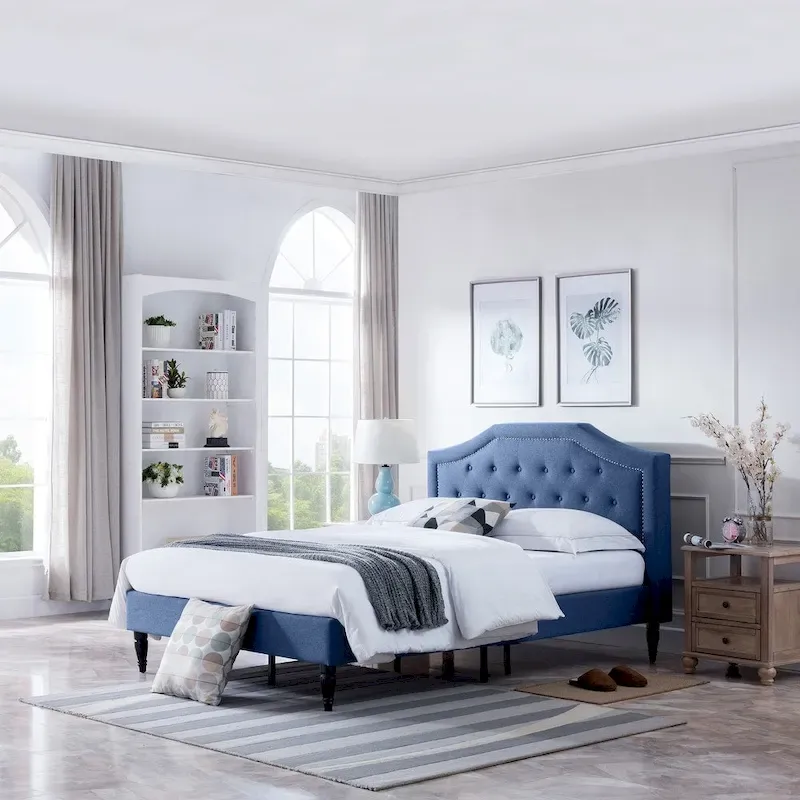 Christopher Knight Home Elinor Queen Upholstered Platform Bed