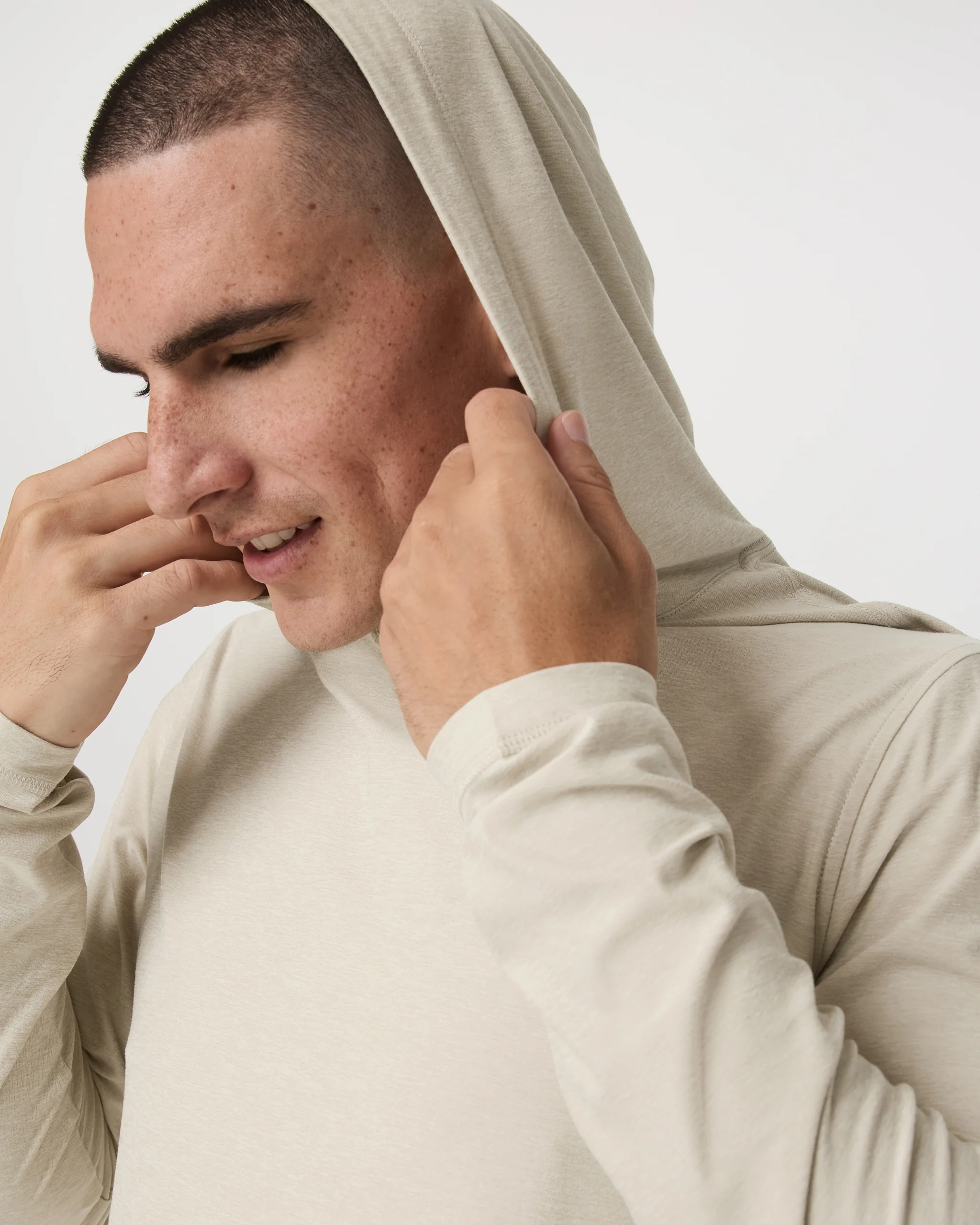 Strato Tech Hoodie - Vuori Warehouse Sale​