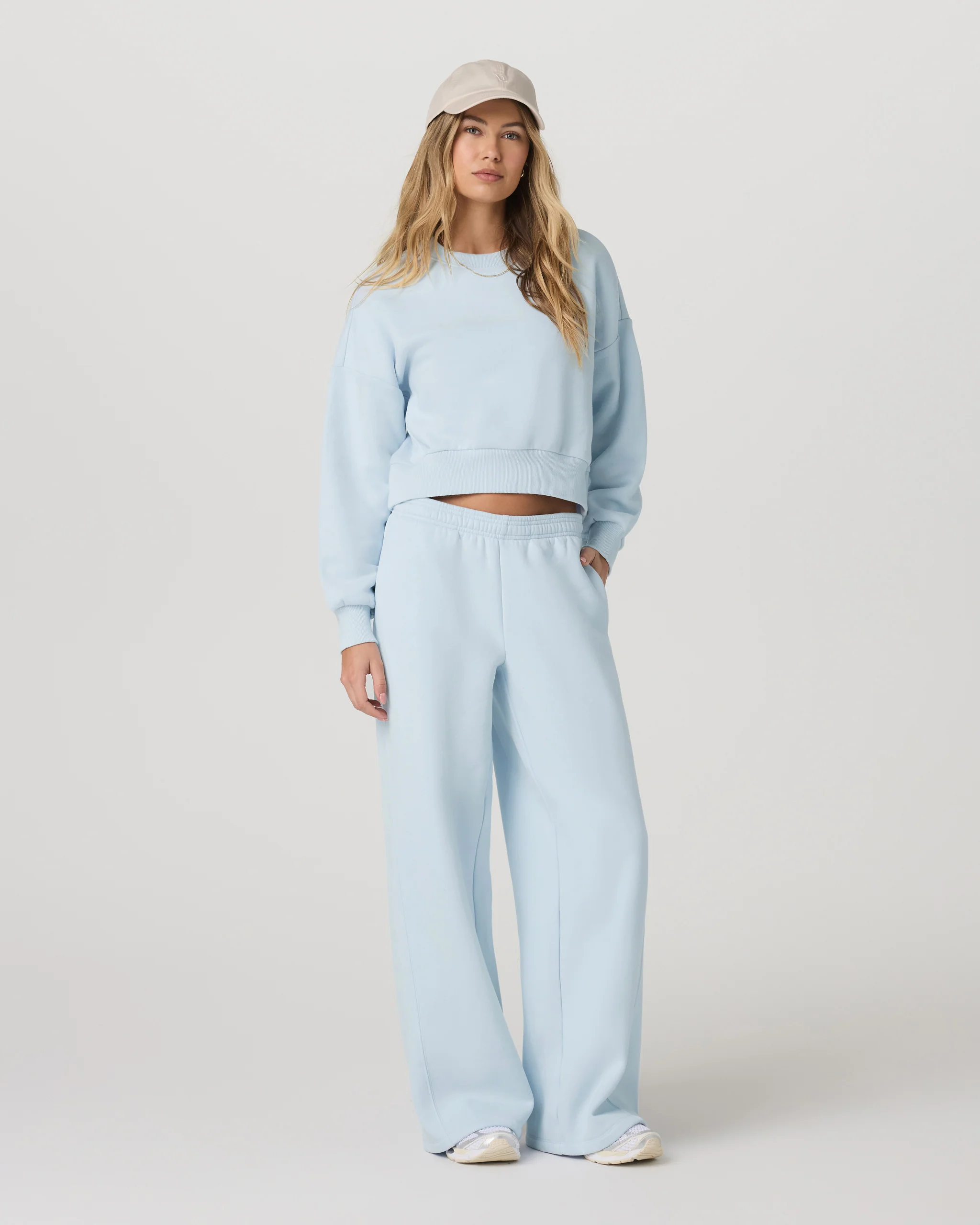 Restore Mini Crew - Vuori Warehouse Sale​