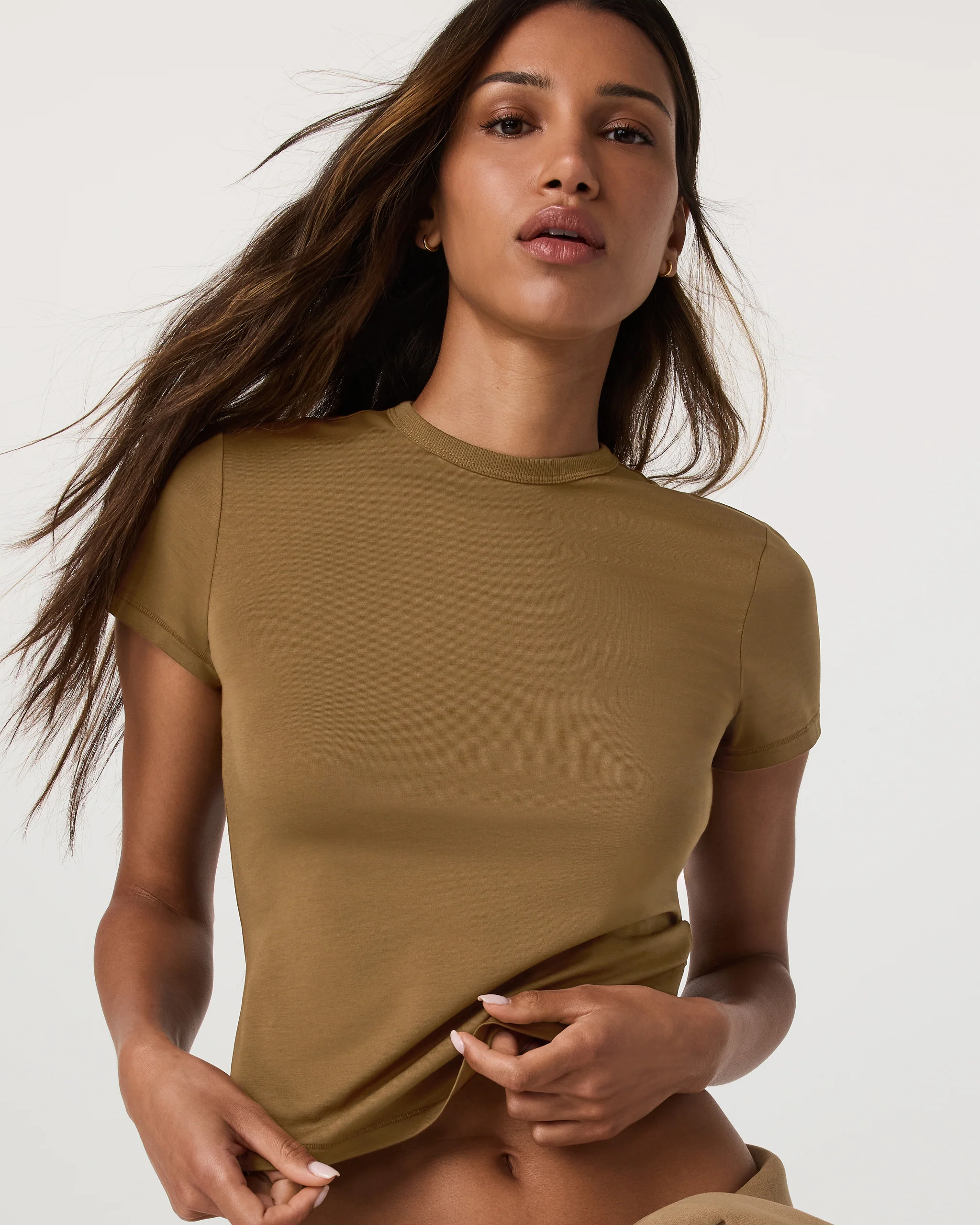 Short Sleeve Feather Classic Tee - Vuori Warehouse Sale​